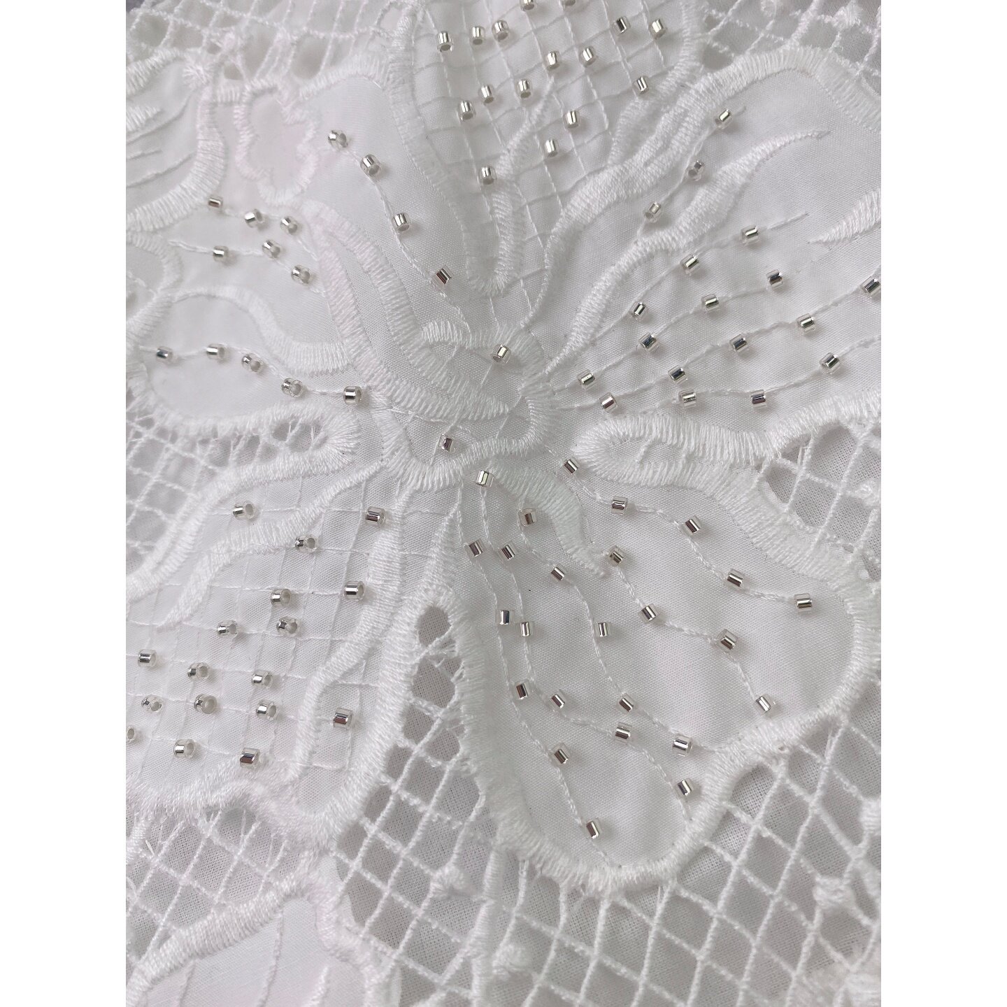 80309e886f6c22327b1836e6846dc9f1.jpg Fashionslee Women Nayla Short Guipure Lace Skirt