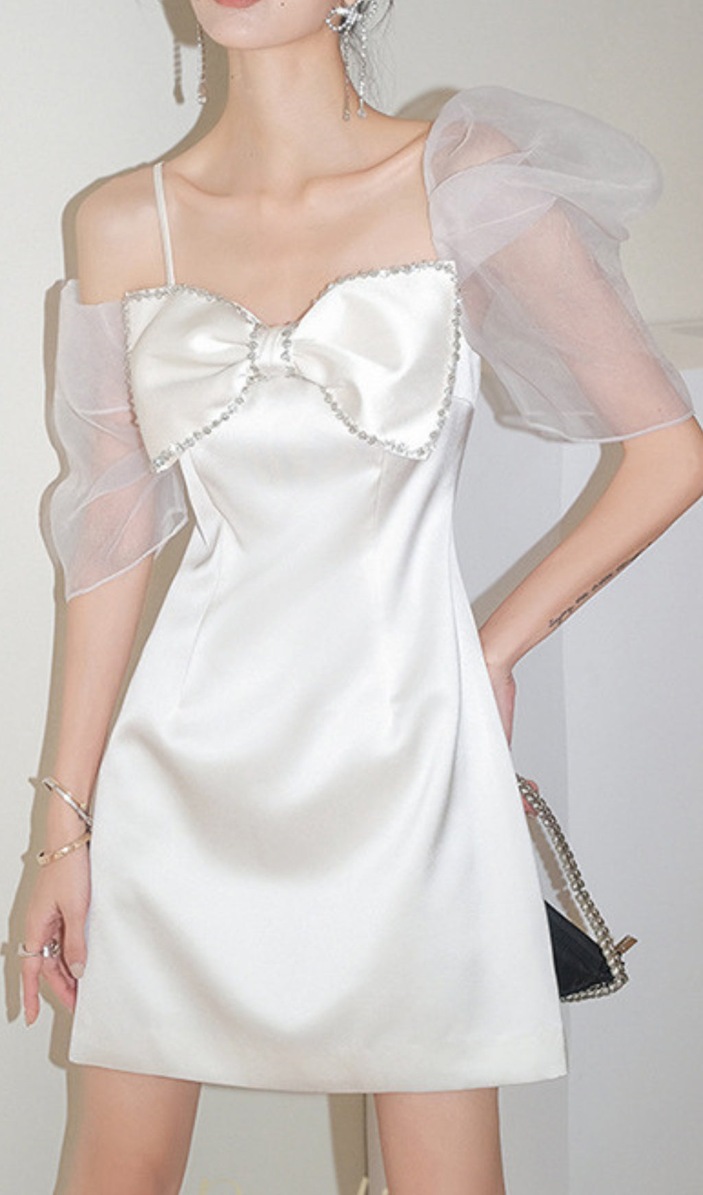 Fashionslee Women White Puff Sleeve Bow Dress
