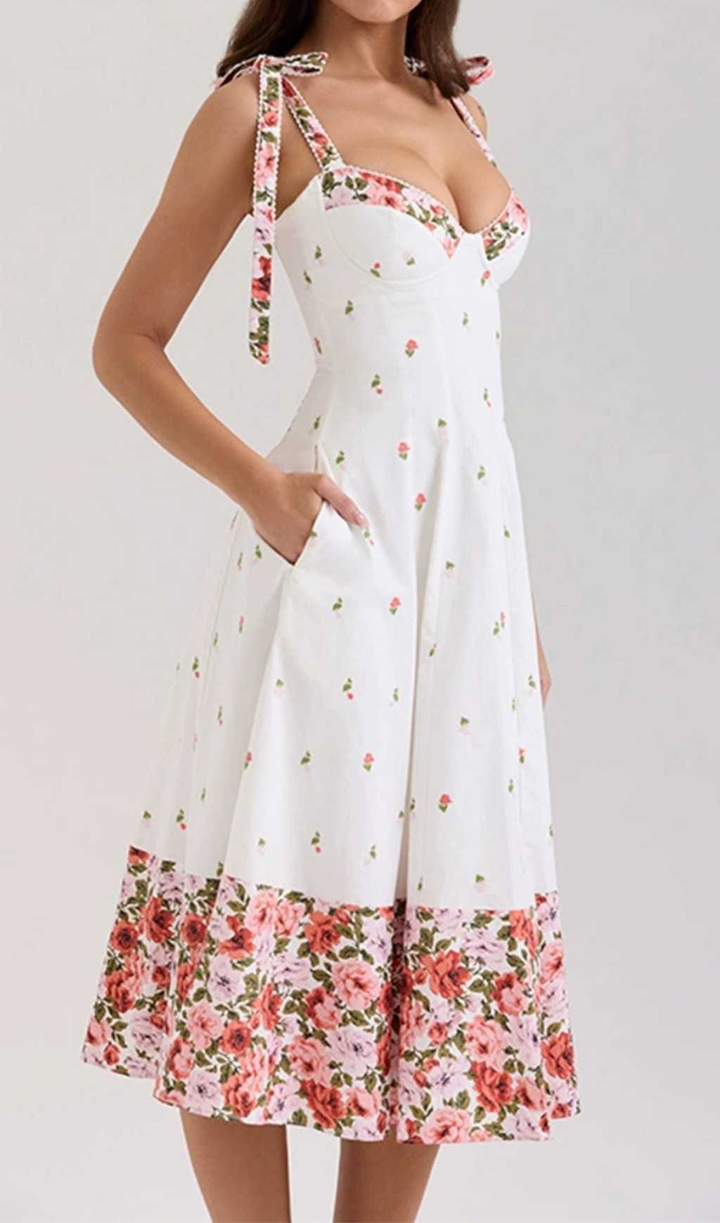 8429b51f70b40b9d506809019bbde58f.jpg Fashionslee Women Florian Strappy Floral Printed Midi Dress