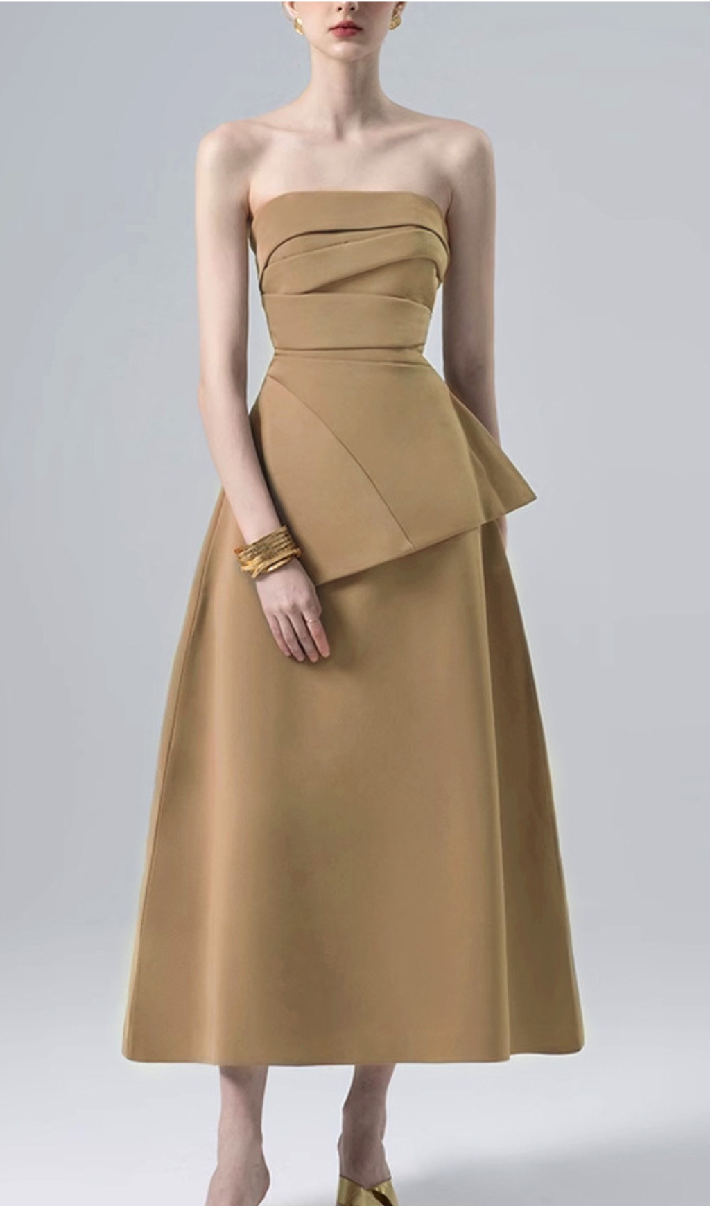 84fd43ec593f26e2fa65591dc0314d8a.jpg Fashionslee Women Binh Khaki Strapless Midi Dress