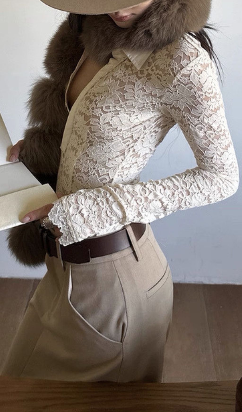 Fashionslee Women Angeni Collar Lace Top