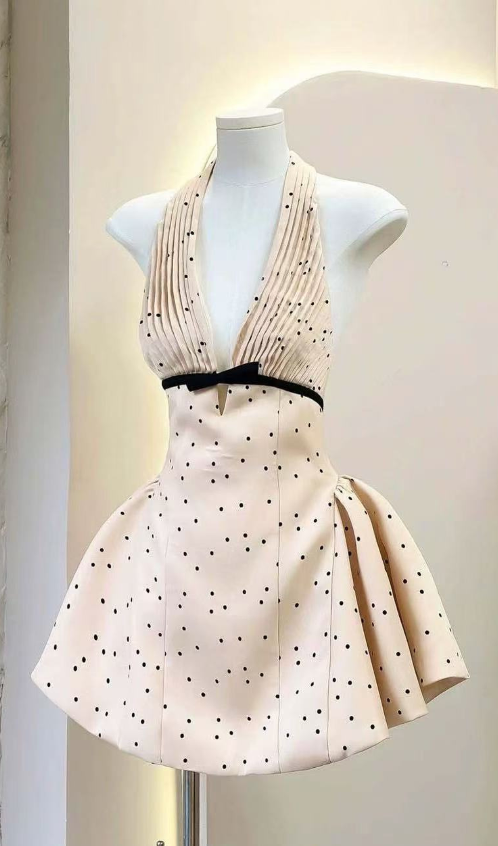 867a43a05b360a1733e292bdd5129188.png Fashionslee Women Gergana Halter V-Neck Mini Dress