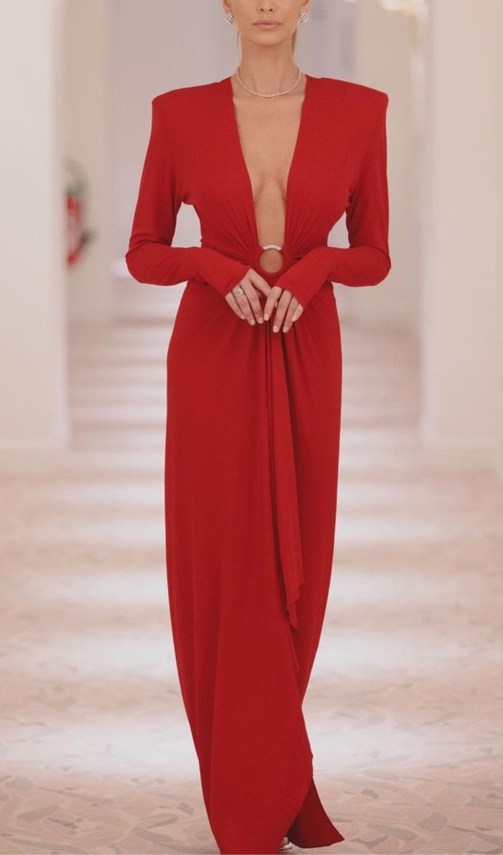 8c2f48c8c6d9529e4190482f1e57391c.jpeg Fashionslee Women Red Plunge-Neck Draped Gown