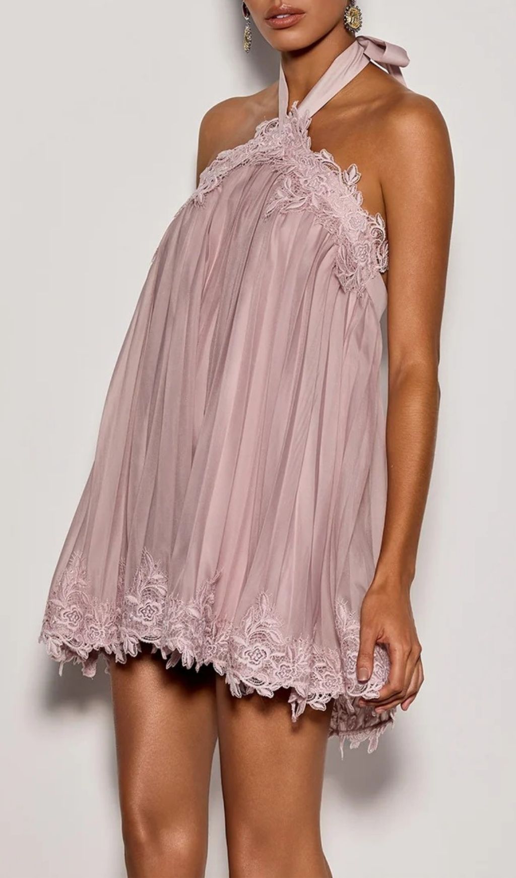 8cfac680d8f82c008e7b275a7dfb69f8.jpg Fashionslee Women Falven Halterneck Lace Mini Dress
