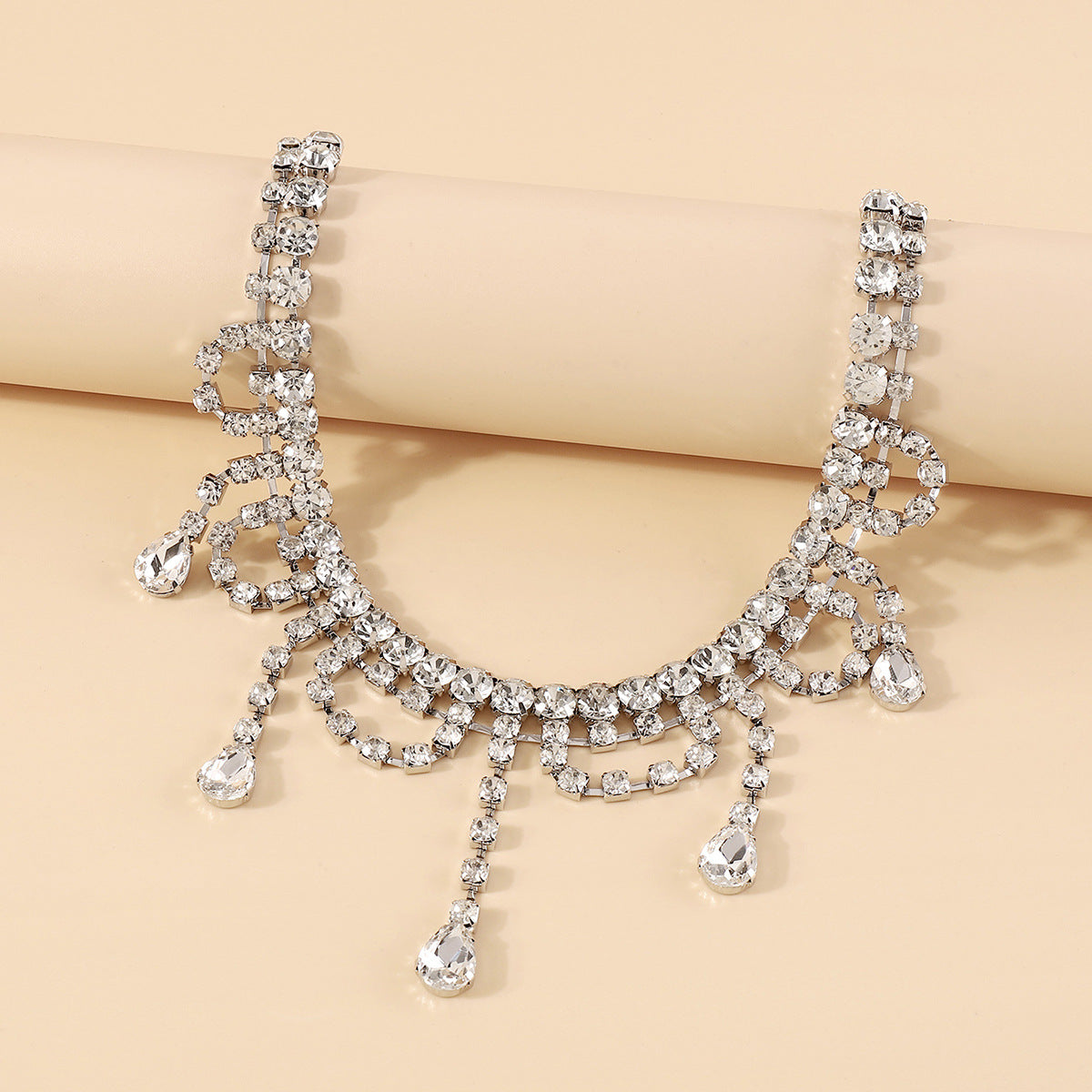 VIRAL SILVER RHINESTONE CLAW CLIP - OWNCI VIRAL SILVER RHINESTONE CLAW CLIP - OWNCI