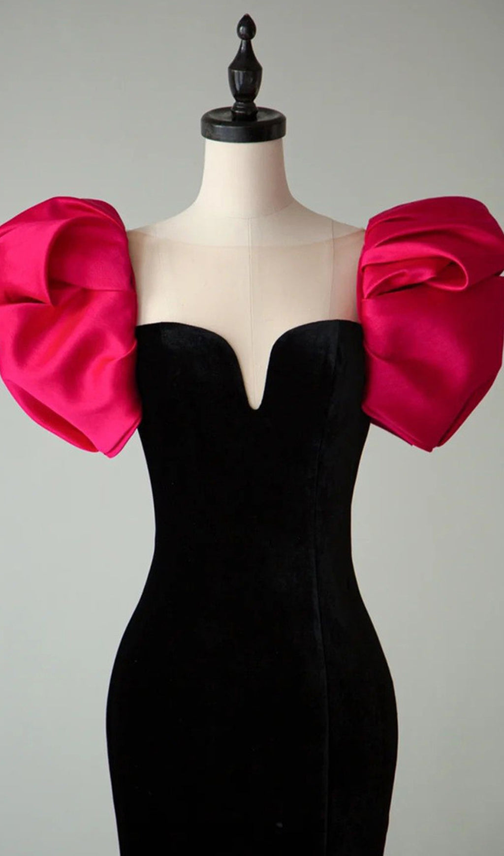 8d8f423aa1f08868dbd808aedb0eb420.jpeg Fashionslee Women Red Puff Sleeve Black Maxi Dress