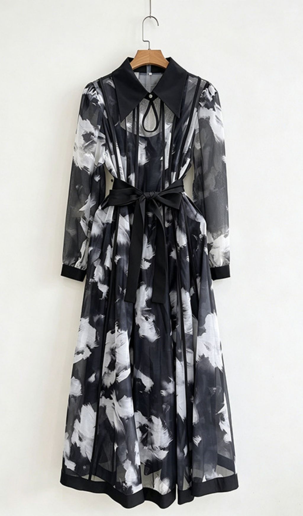 VINTAGE VIBES: PRINTED MIDI DRESS MUST-HAVE - OWNCI VINTAGE VIBES: PRINTED MIDI DRESS MUST-HAVE - OWNCI