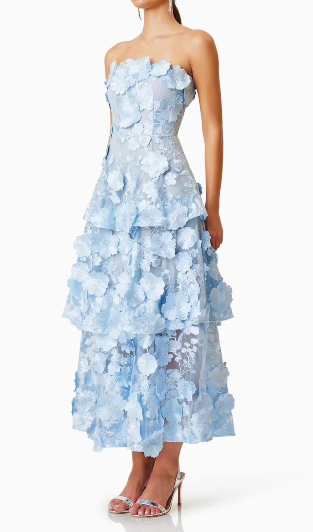 Fashionslee Women Chayan Strapless Flower Embroidery Midi Dress