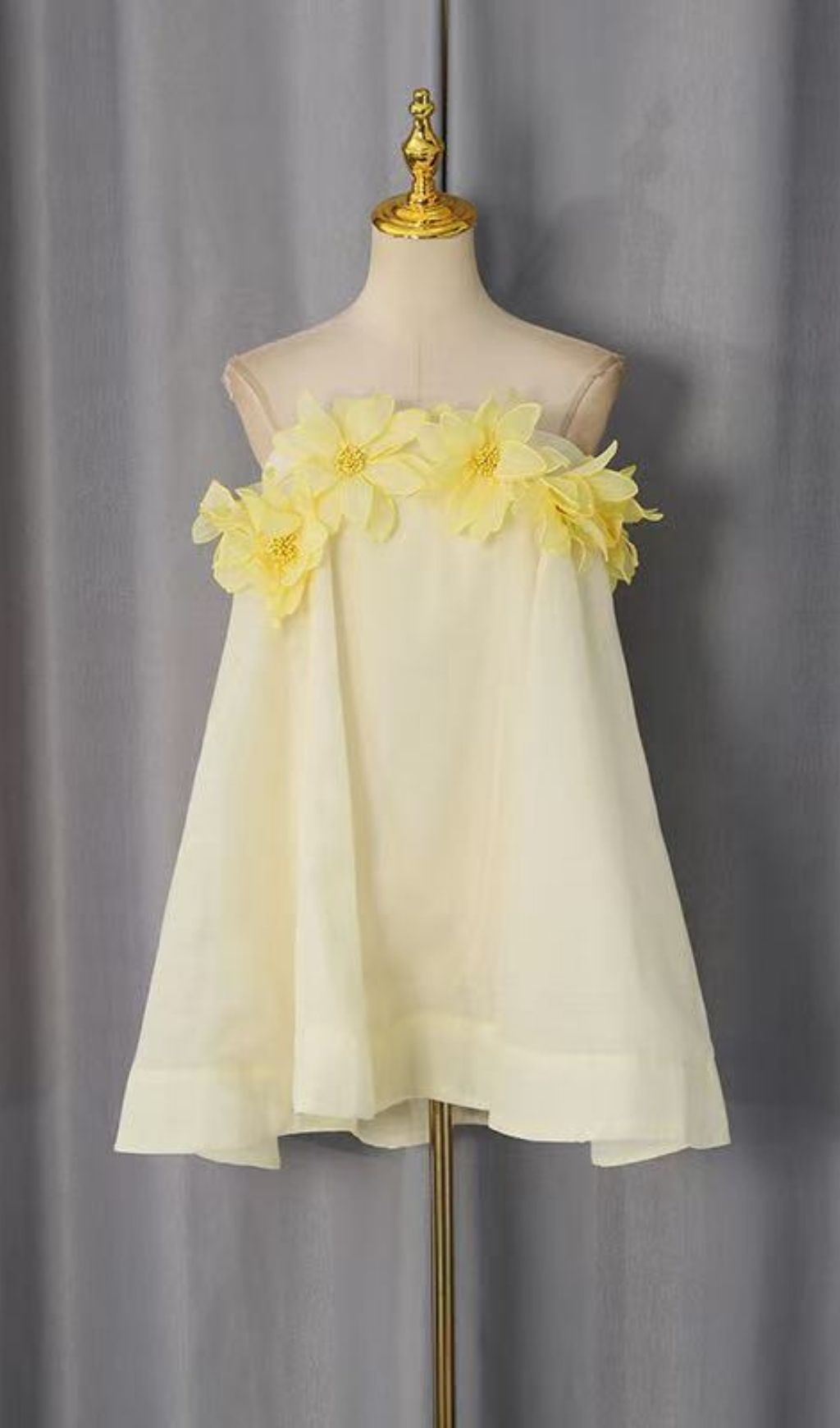 91ab993b53a18fc711d5b5c6960e184a.jpg Fashionslee Women Gratho Strapless Flower Mini Dress In Yellow