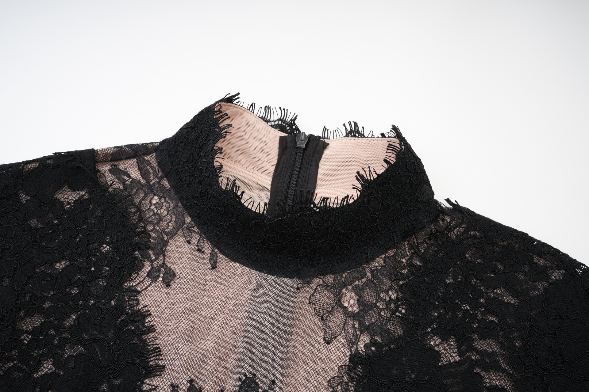 91e7ab7ed029a33ae1c558cd92a4ed60.jpg Fashionslee Women Bavo Black Lace Long Sleeve Maxi Dress