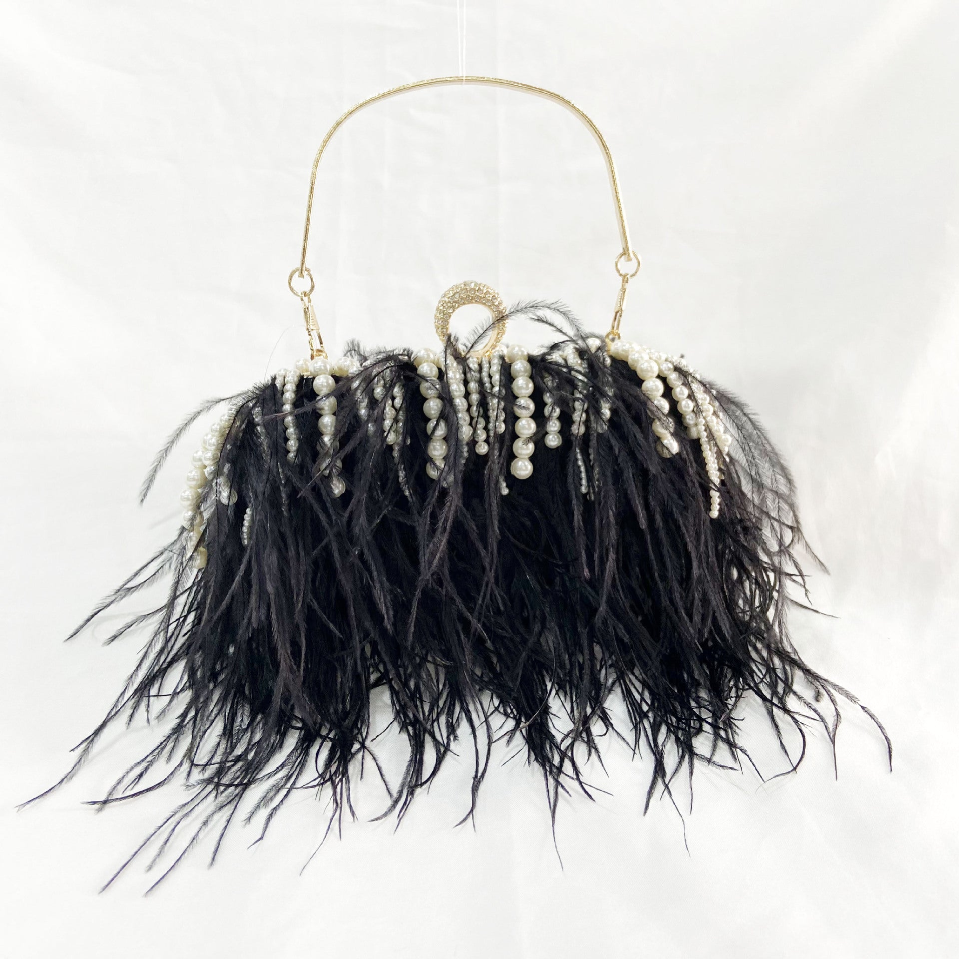92959222653d5fbefc4978390134600a.jpeg Fashionslee Women Ana Feather Pearl Chain Clutch