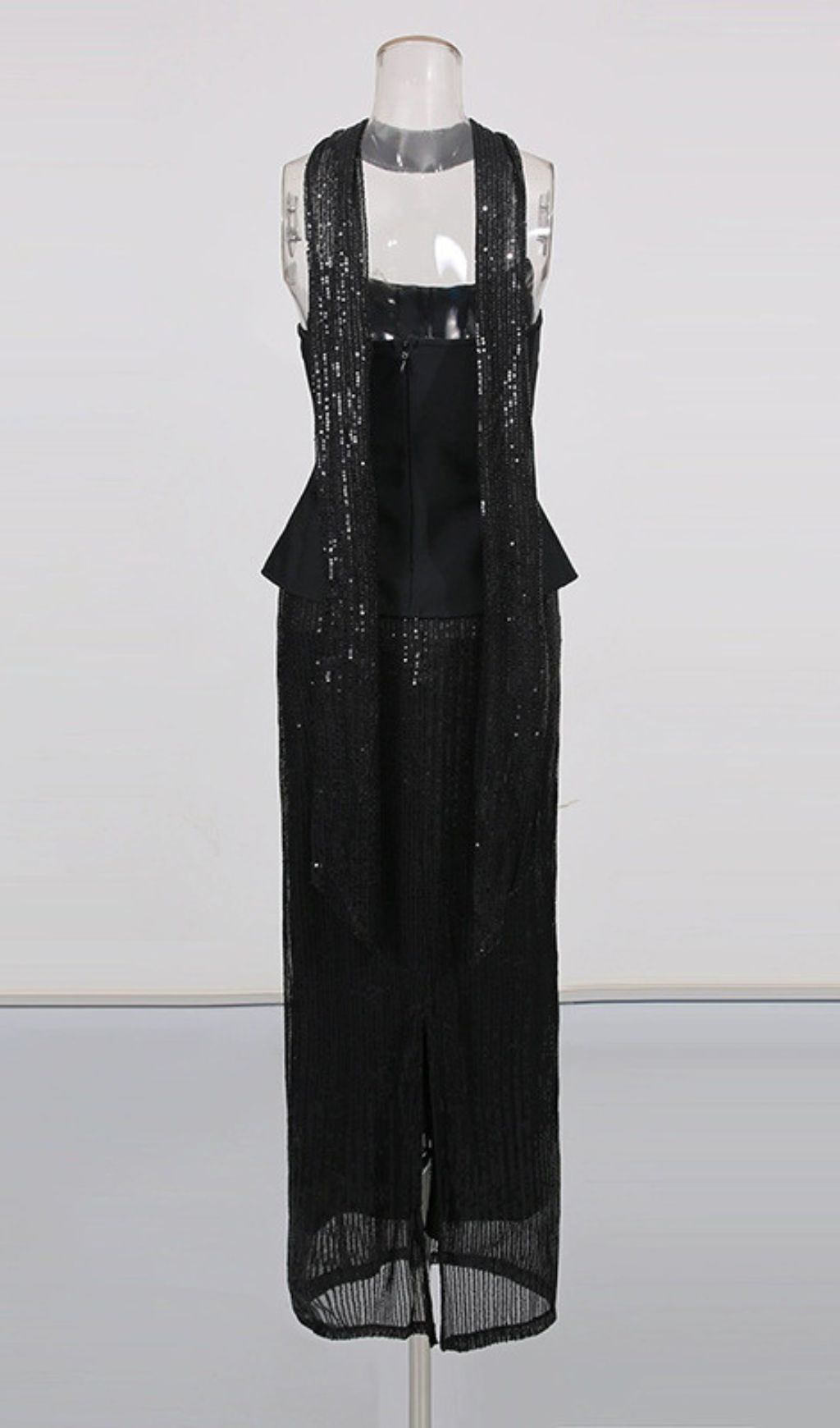 95c1b04e03350c167f989da6cdacce53.jpg Fashionslee Women Isadora Black Sequin Two-Piece Set