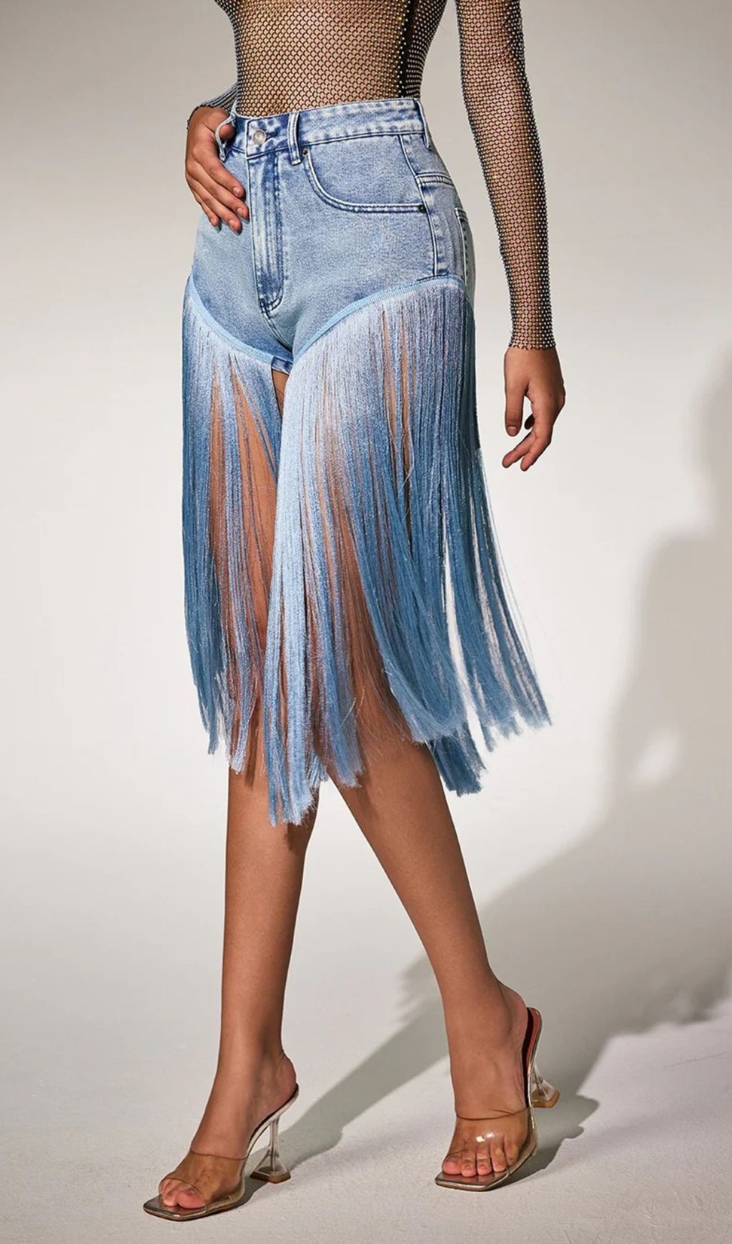 95ed7dbd45a7f6bc98acd751e8beab3b.jpg Fashionslee Women Parenth Fringe Shorts