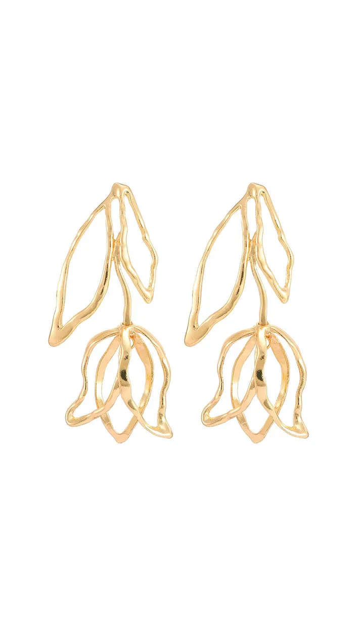 GOLD FLOWER DROP EARRINGS - TRENDING AESTHETIC