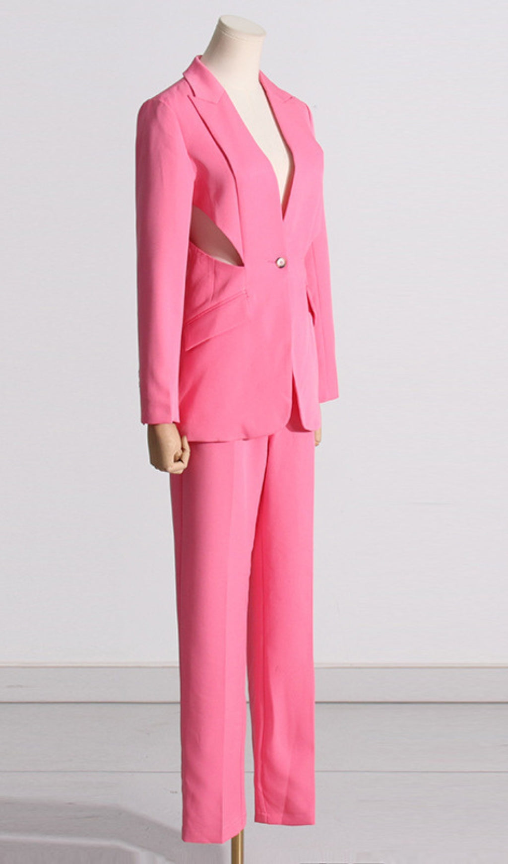 TRENDING PINK CUTOUT BLAZER SUIT - OWNCI