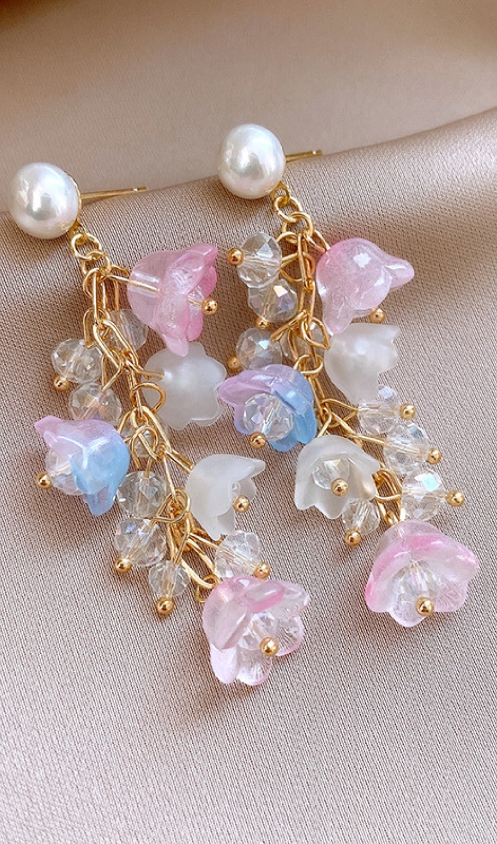 9871b720d14137da4739a96ead6f3a9f.jpg Fashionslee Women Desi Pearl Flower Earrings