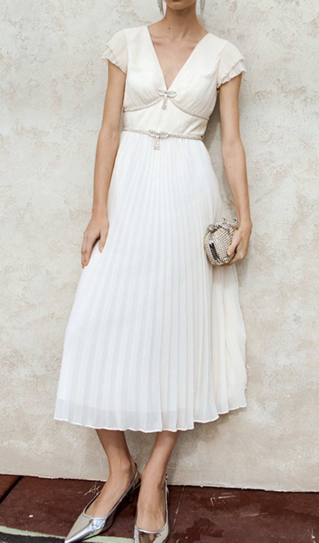 988a0939b540838cd5b692a08b8a503d.jpg Fashionslee Women Eternity White V-Neck Bow Midi Dress