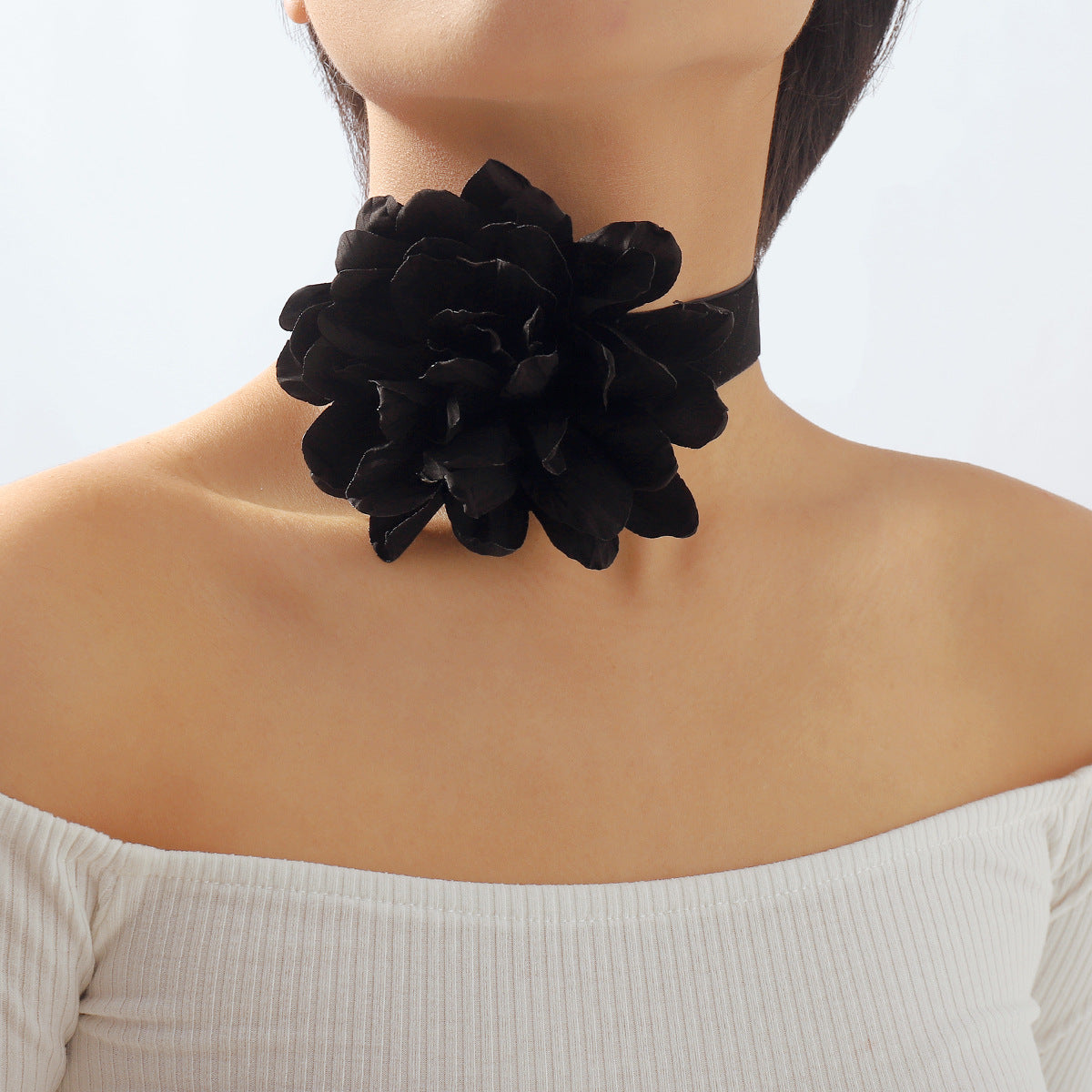 Fashionslee Women Floral Collarbone Choker