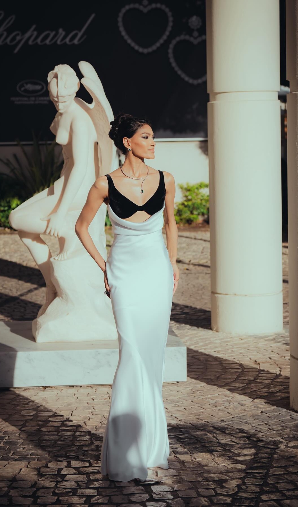 9a4df3d9e2becc66c0ef50c6c5c4ecf9.jpg Fashionslee Women Caroun White Strappy Bustier Maxi Dress