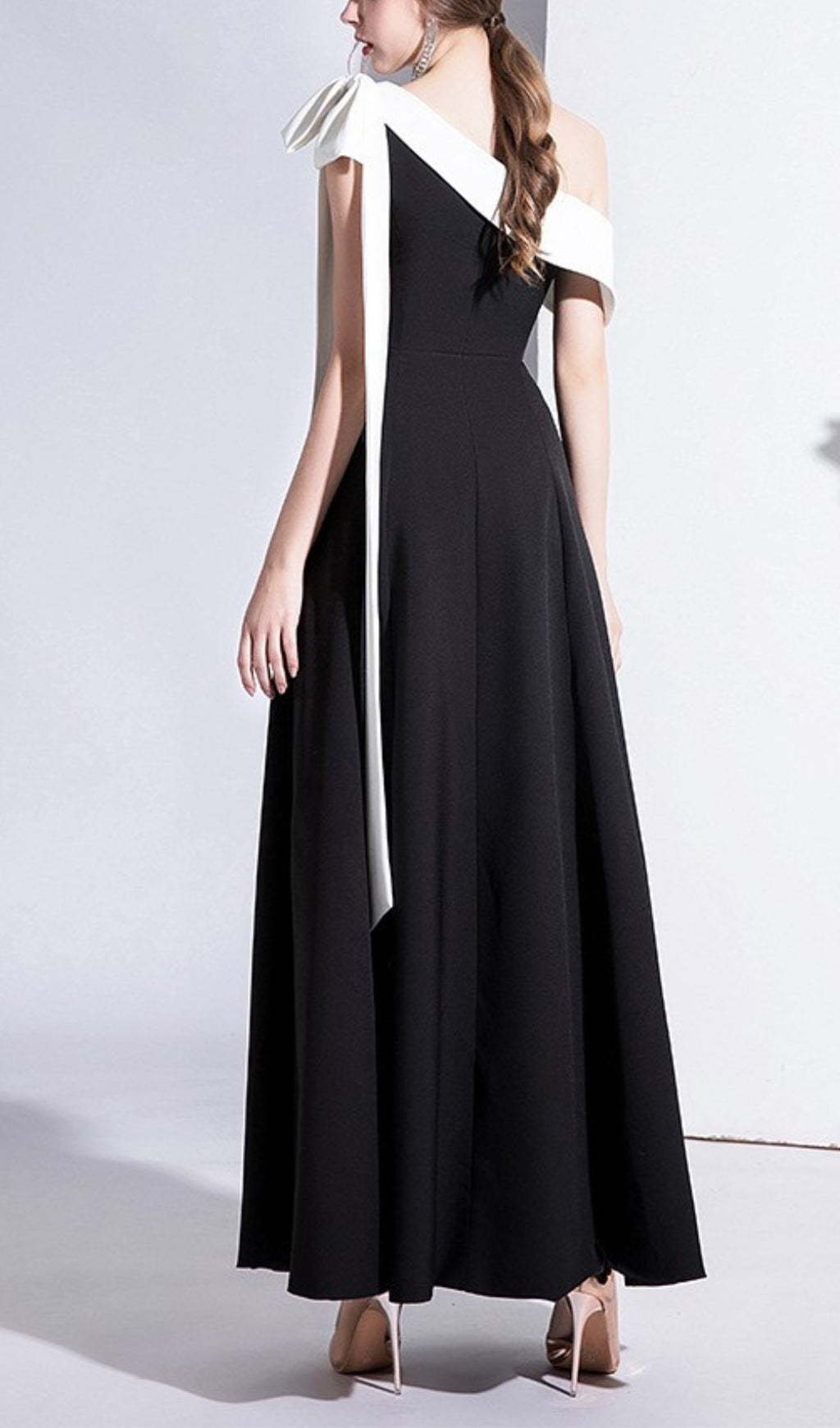 Fashionslee Women Pagged Bow Midi Dress In Black