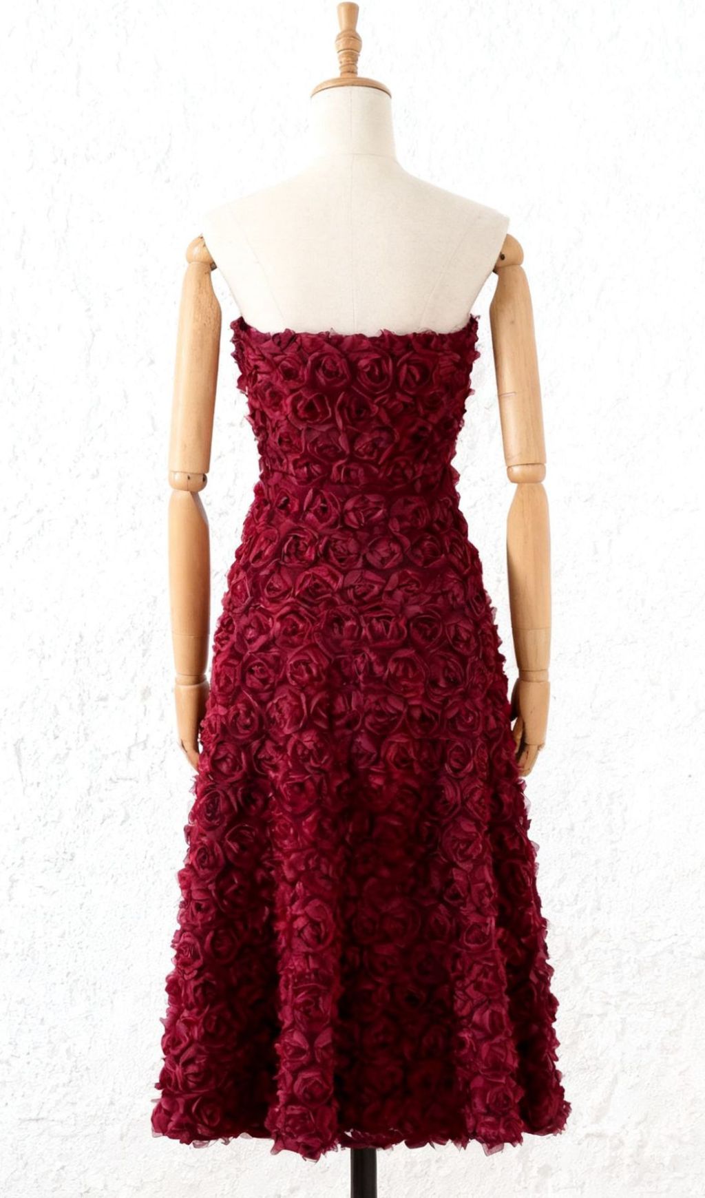 9acda8f610c32c048e75a88223c28f7d.jpg Fashionslee Women Ikuyo Wine Strapless Flower Midi Dress