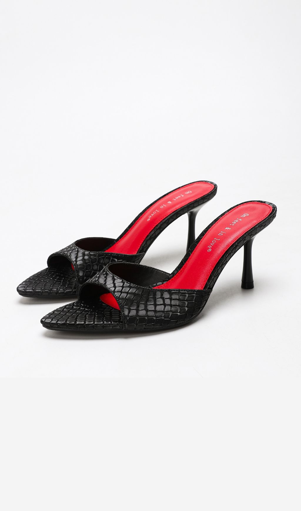 9b0848d5ae4c0c8e930ba4e7fb461b1b.jpg Fashionslee Women Hooper Black Sandals
