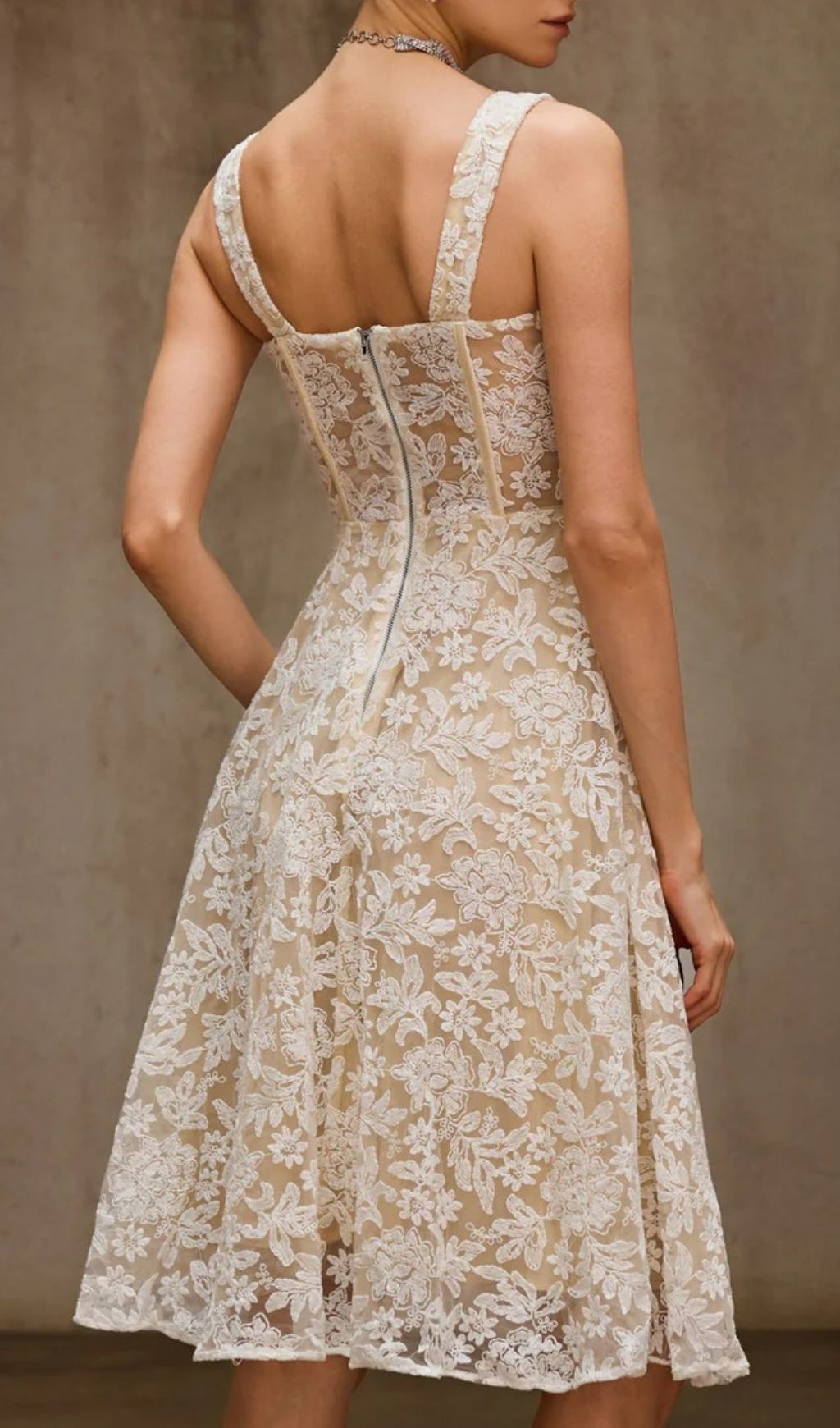 Fashionslee Women Duszka Sleeveless Floral Midi Dress