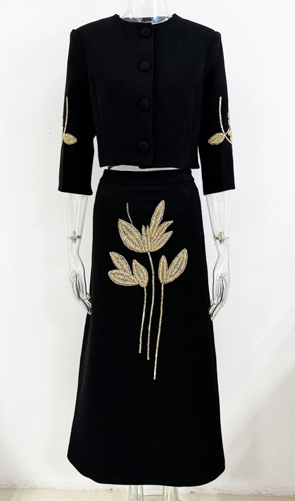 9d51cebe6b200896e1642ed8ac69c56f.jpg Fashionslee Women Benedita Black Flower Bead Two-Piece Suit