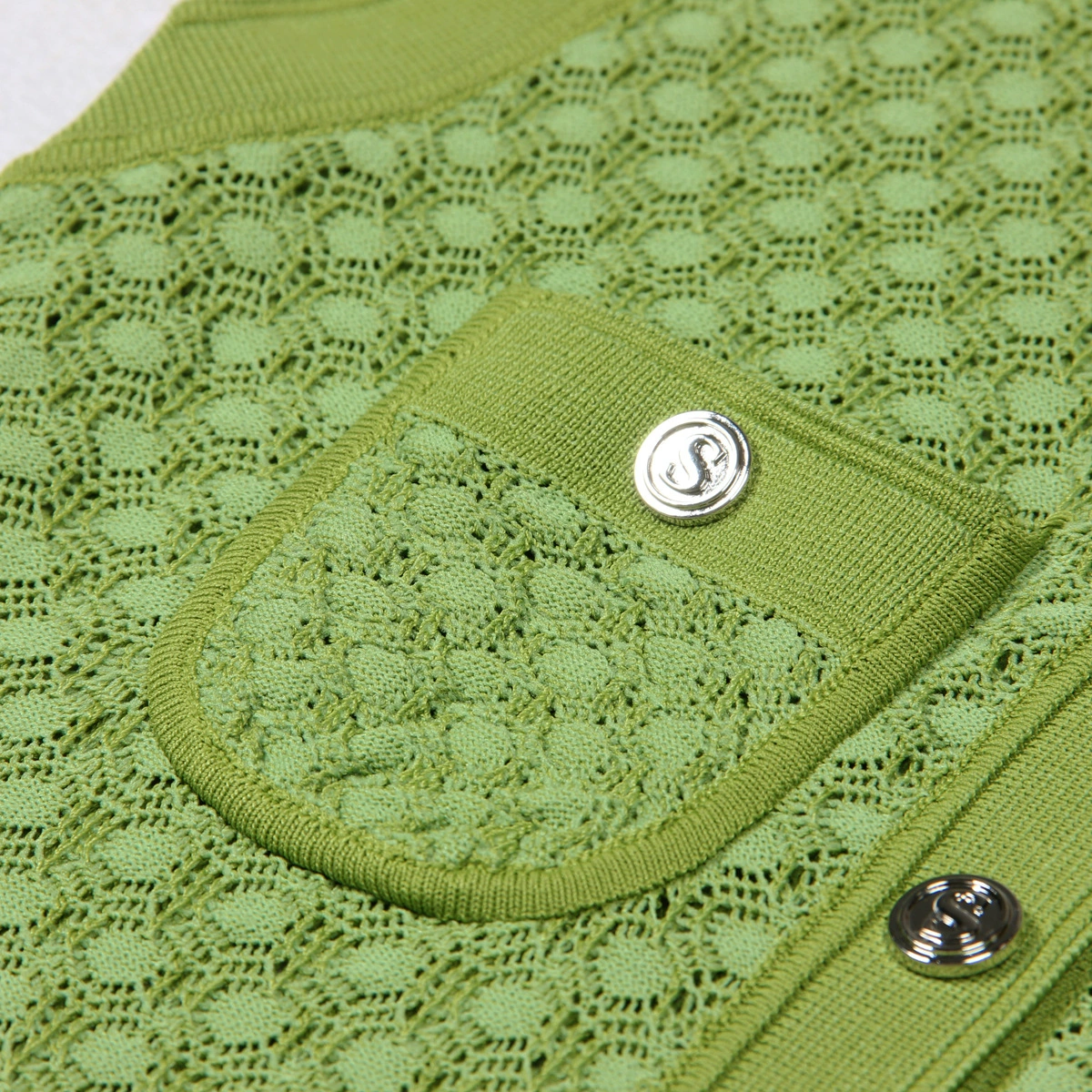 9d62bd0944d9a591597fd859ac99f3db.webp Fashionslee Women Kious Green Sleeveless Knit Midi Dress