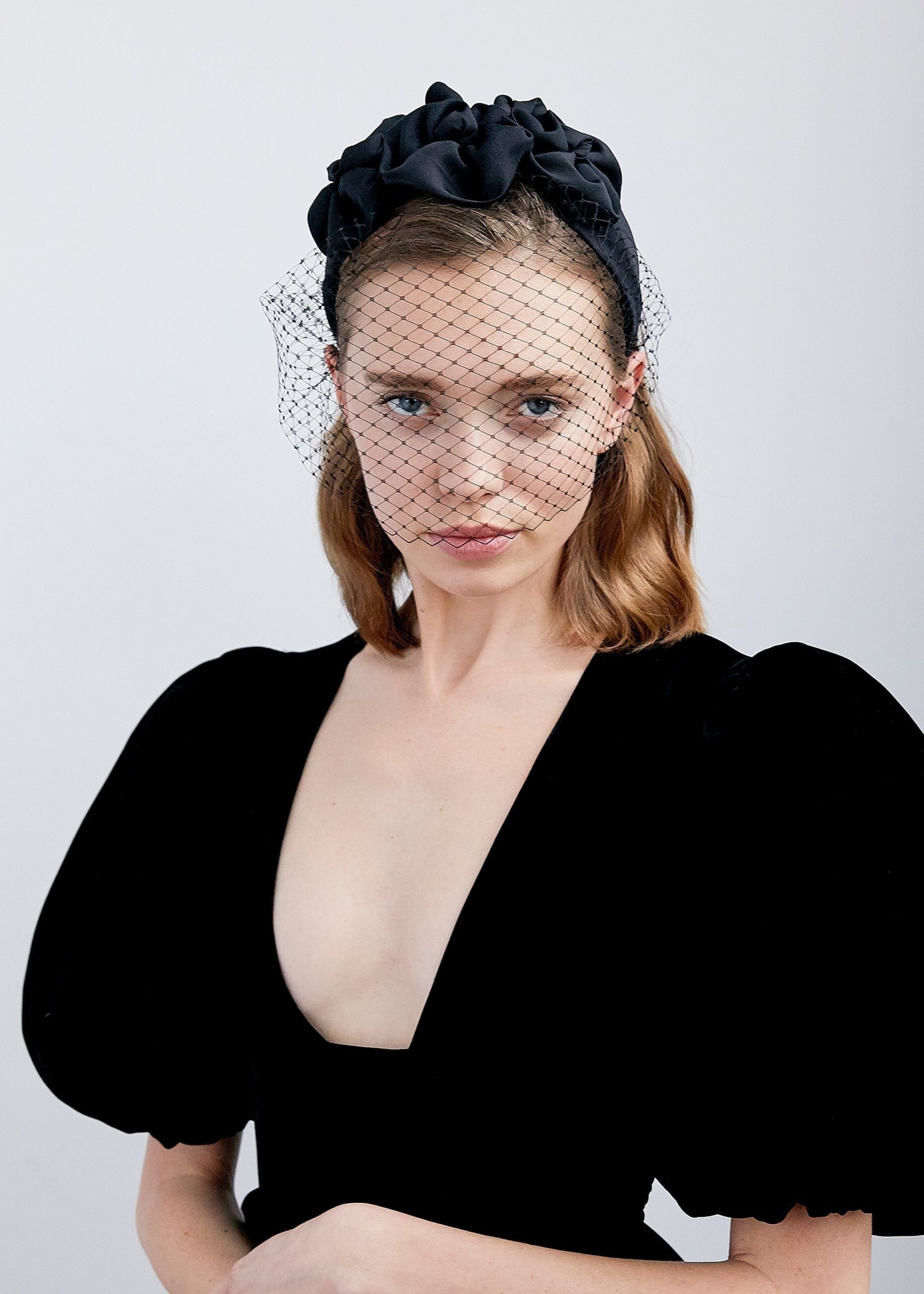 9e58a664835cfdc361eed8e0eb05da51.jpeg Fashionslee Women Triple Rosette With Veil In Black