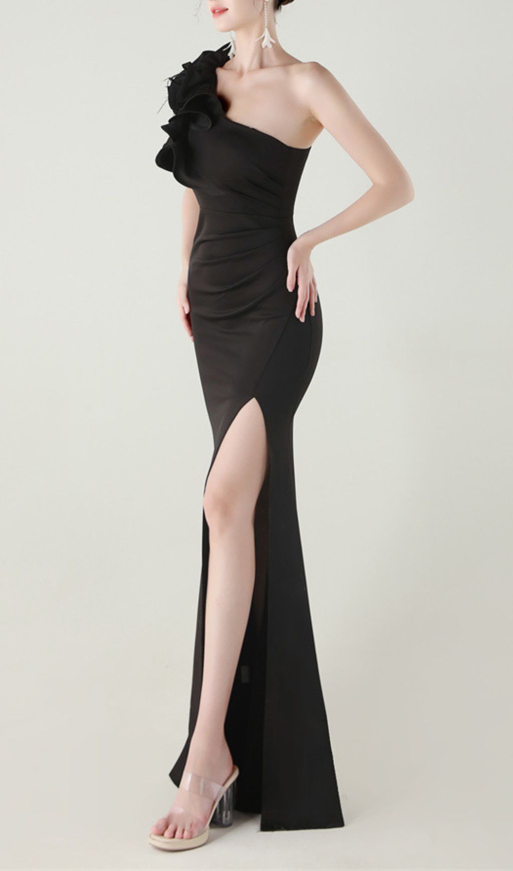 9ed3984fa123e7552d5575b89394ec11.jpg Fashionslee Women Ijlal Black One-Shoulder Ruffle Maxi Dress