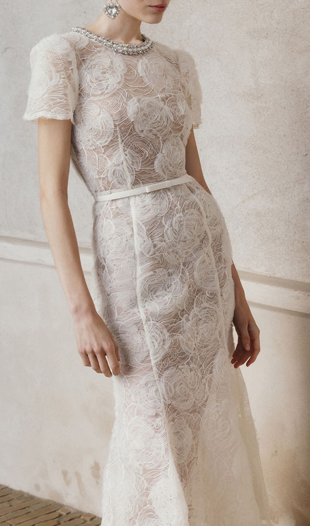a00fa86901a49992cd255c16586b0566.jpg Fashionslee Women Finola White Lace Flower Midi Dress