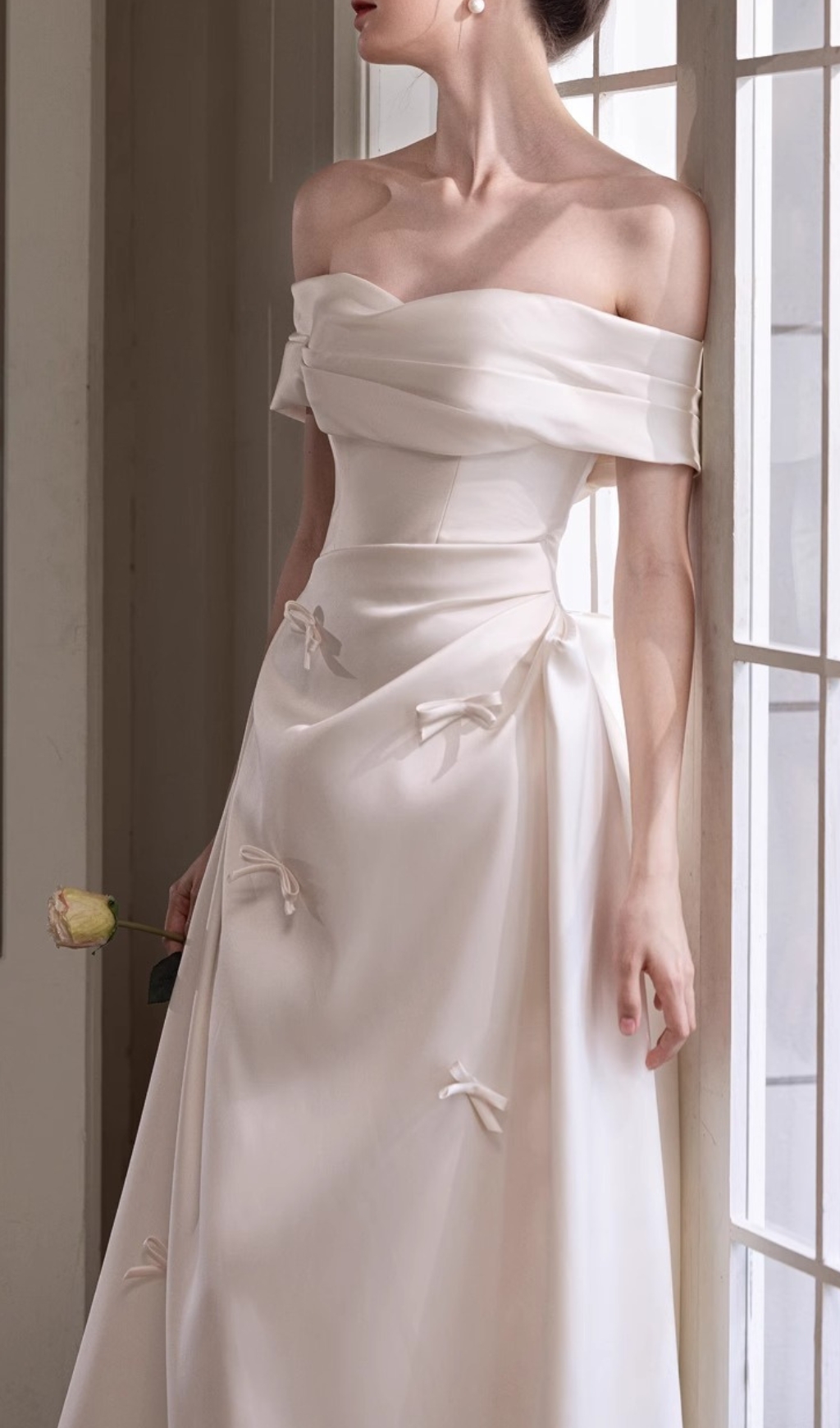 a050c2866209bc2cadcddf2b21083c84.jpg Fashionslee Women Destiny Off-Shoulder Bow Wedding Dress