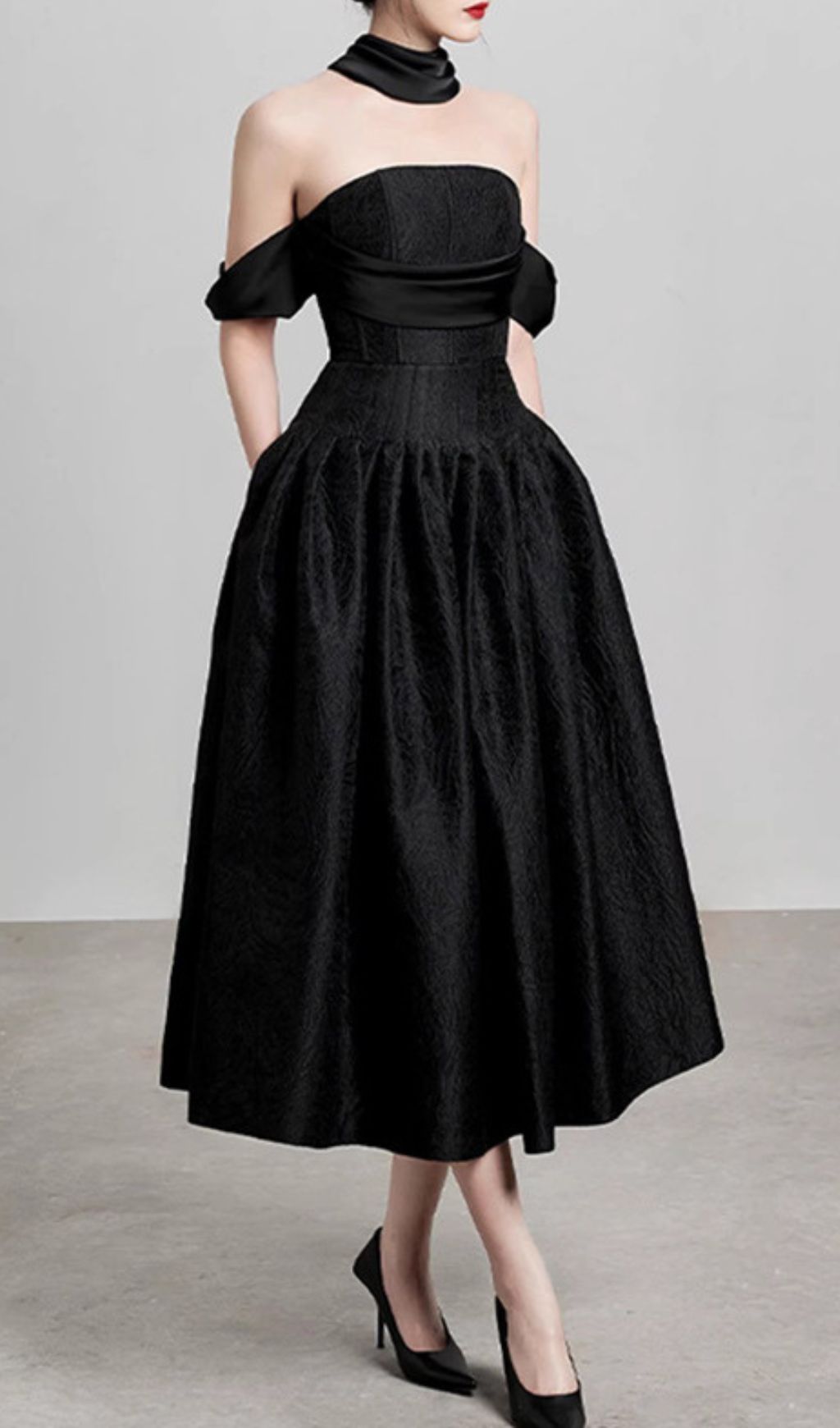 a10db156b089a7caf12b8d500958dec7.jpg Fashionslee Women Jela Black Corset Midi Dress