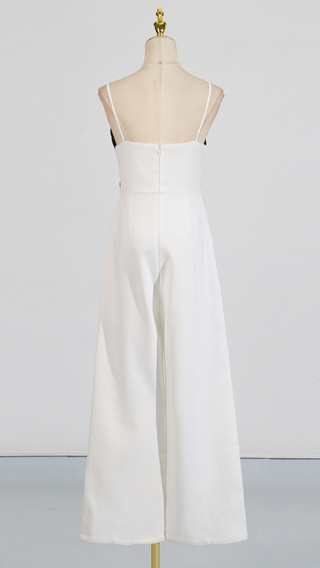 a1833a022015d51474994184e0428e00.jpg Fashionslee Women Flavia White Decor Jumpsuit