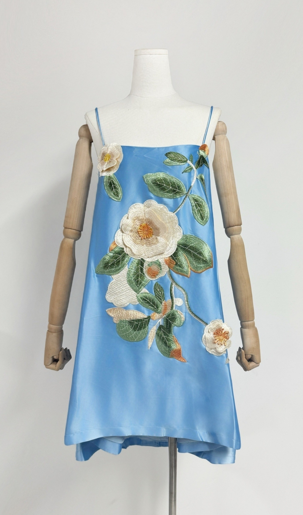 Fashionslee Women Fina Blue Flower Embroidery Mini Dress