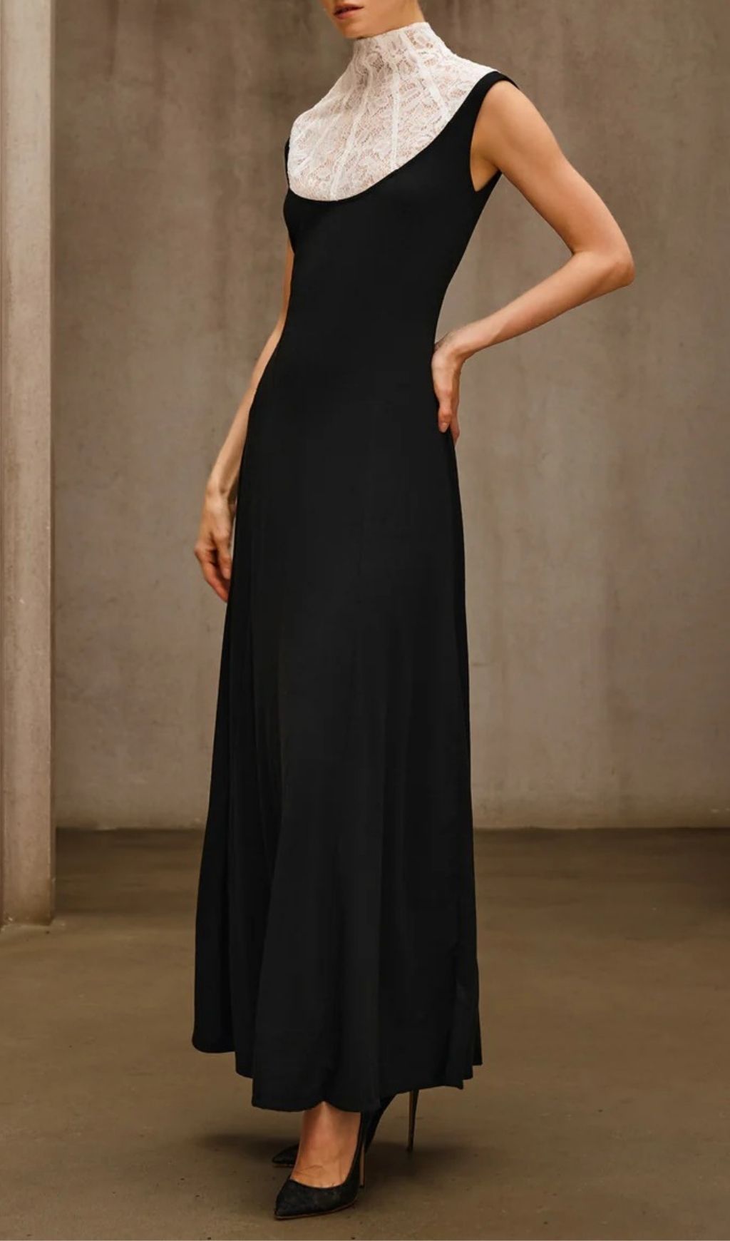 a37b08f9a93302151f686267a7915a9e.jpg Fashionslee Women Sevionyx High Neck Lace Maxi Dress