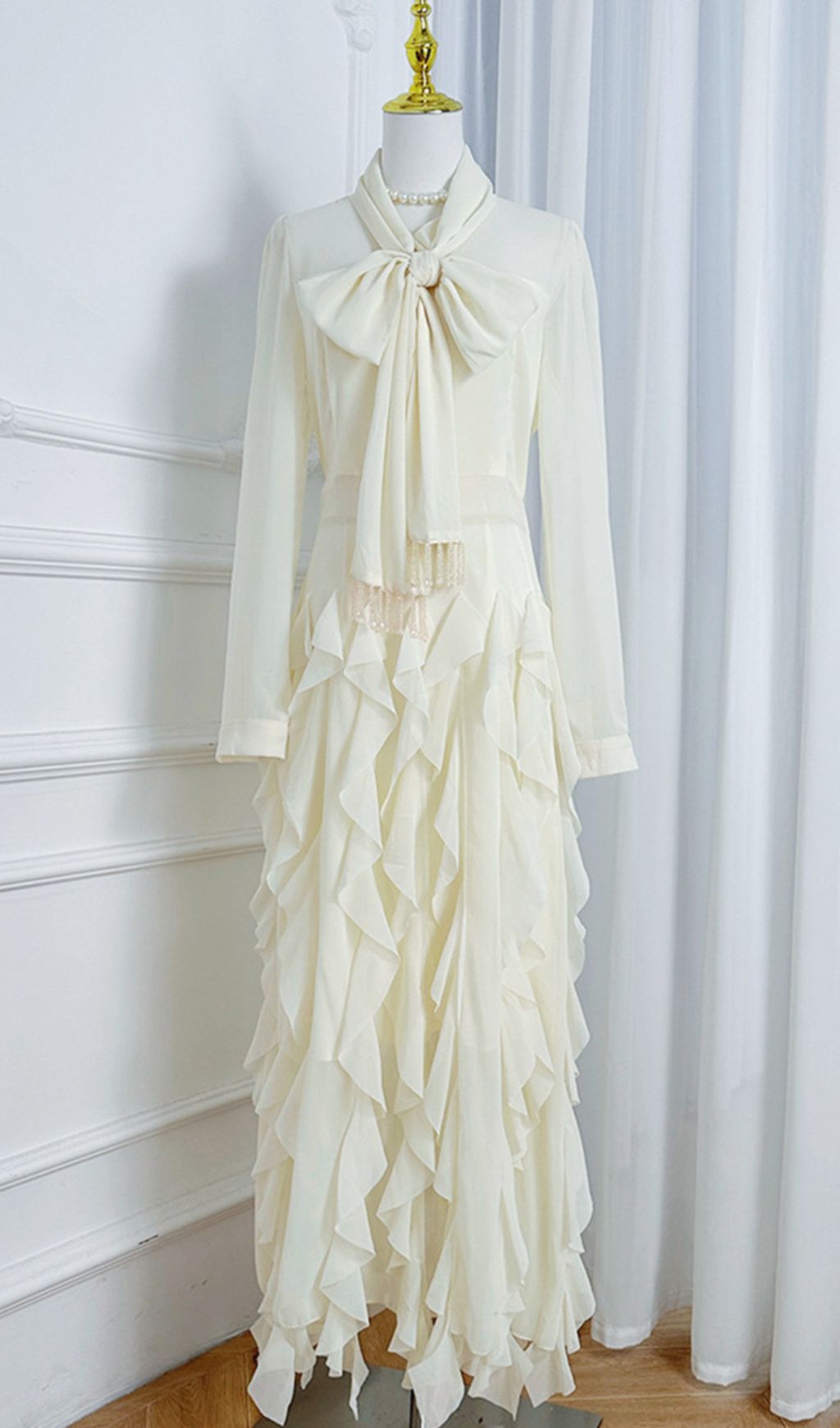 a4a0a34d63187b304553caf80b5409a5.jpg Fashionslee Women Isaak Long Sleeve Ruffle Maxi Dress