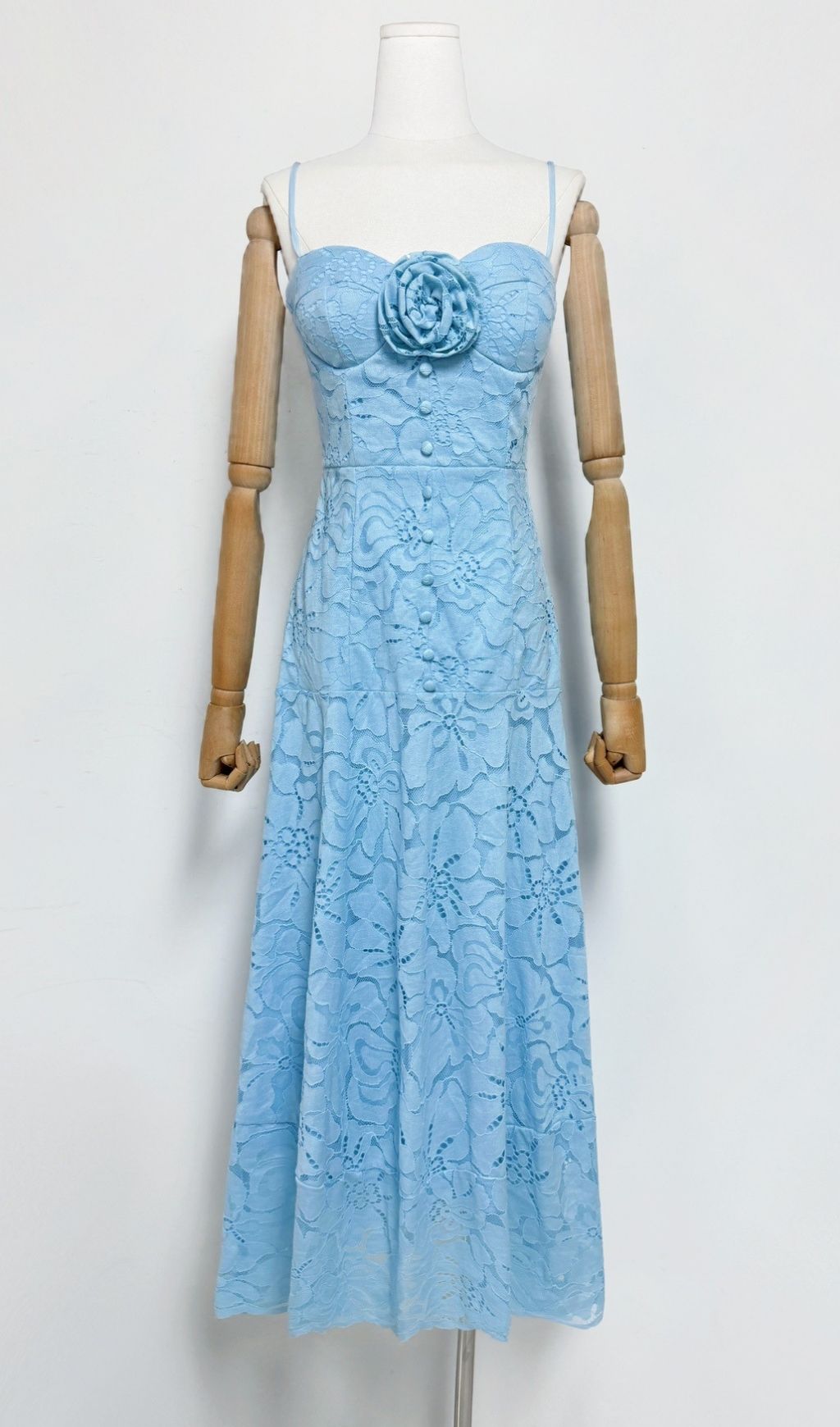a5c914cb792ffbc7b41cc3cc2c1849a5.jpg Fashionslee Women Dhanya Spaghetti Flower Midi Dress