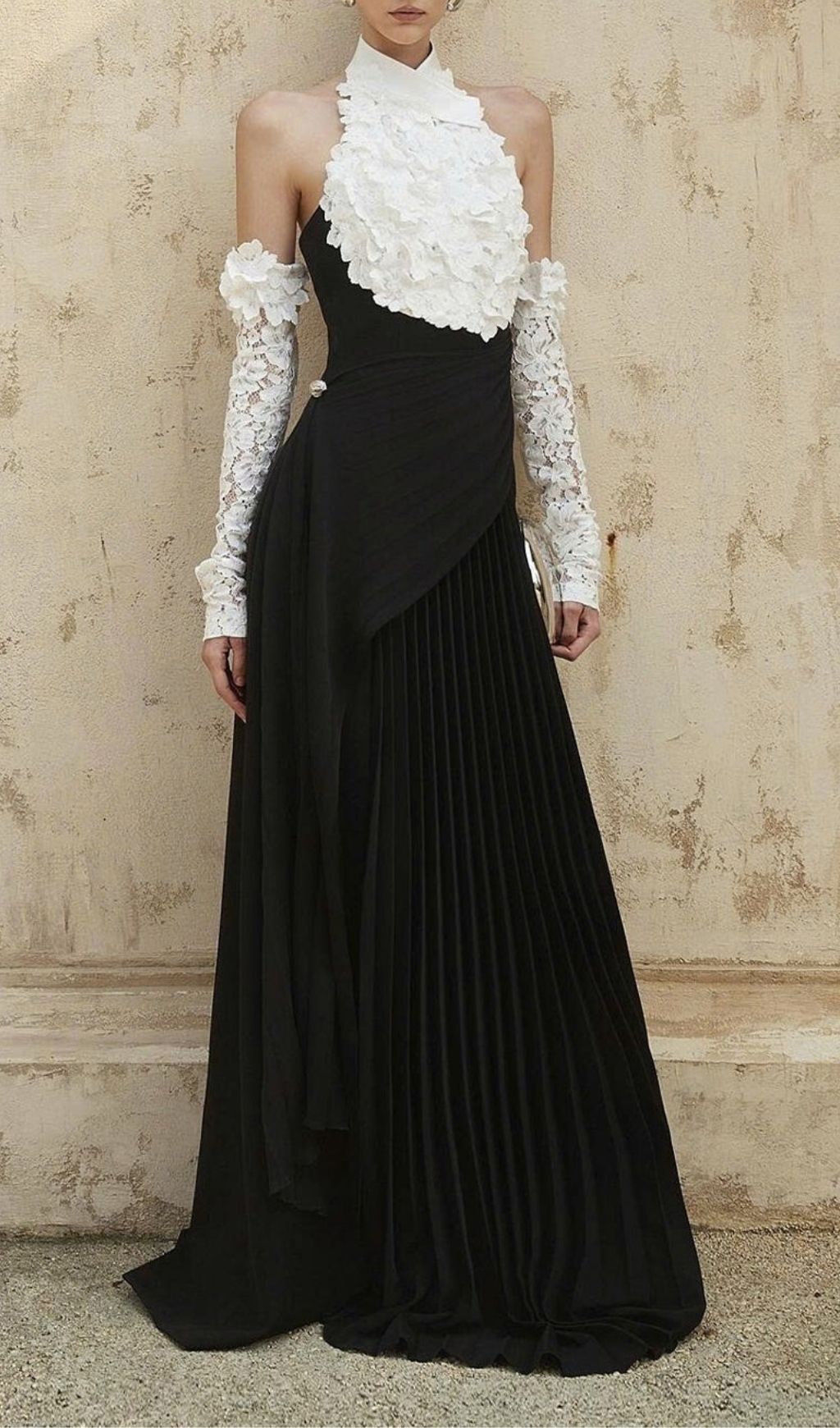 VINTAGE HALTER PLEATED MAXI DRESS AESTHETIC - OWNCI VINTAGE HALTER PLEATED MAXI DRESS AESTHETIC - OWNCI
