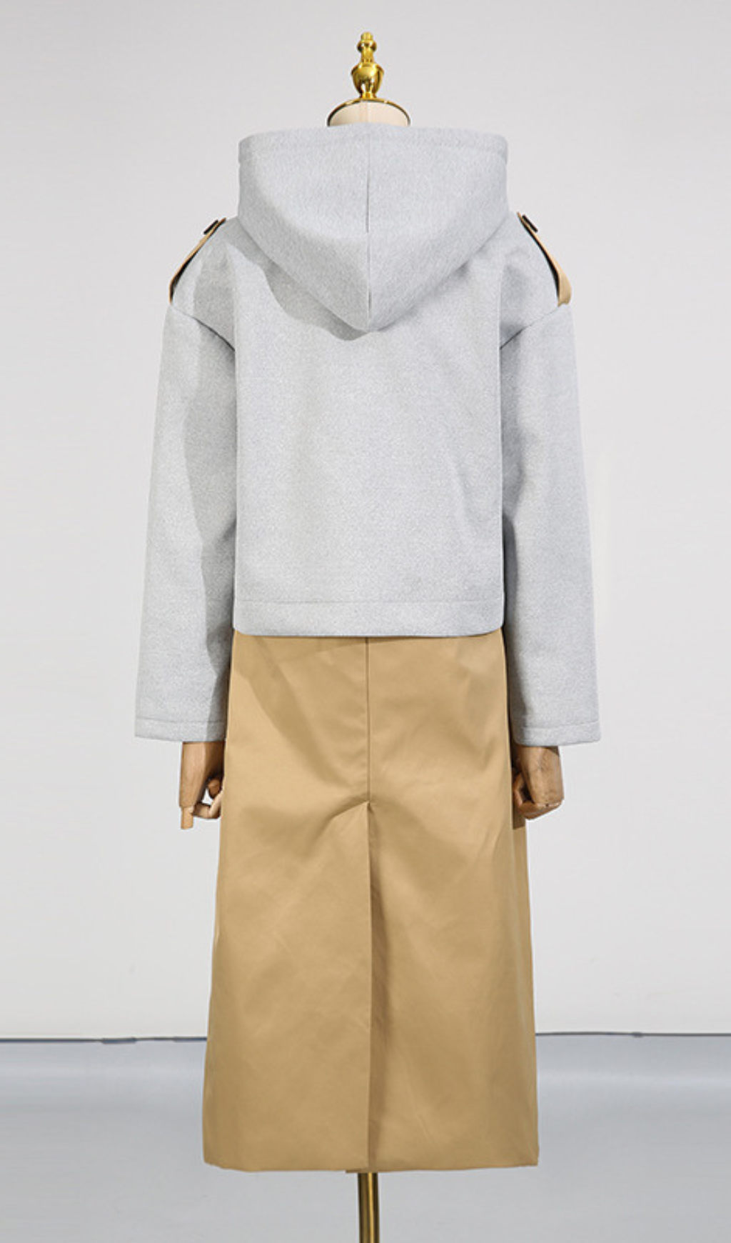a66ab15c71c3cfaf3cc5ec20598a54b3.png Fashionslee Women Gwidon Color-blocked Long Coat With A Hood