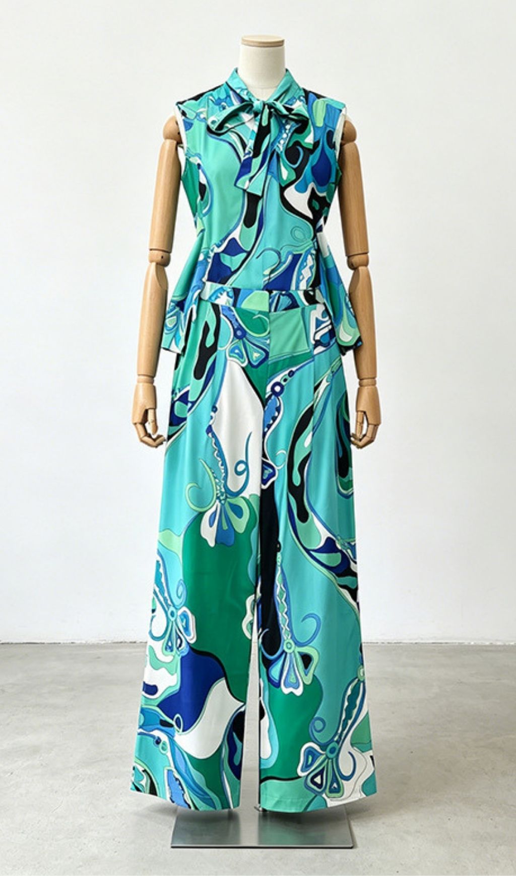Fashionslee Women Kitt Sleeveless Printed Two-Piece Set