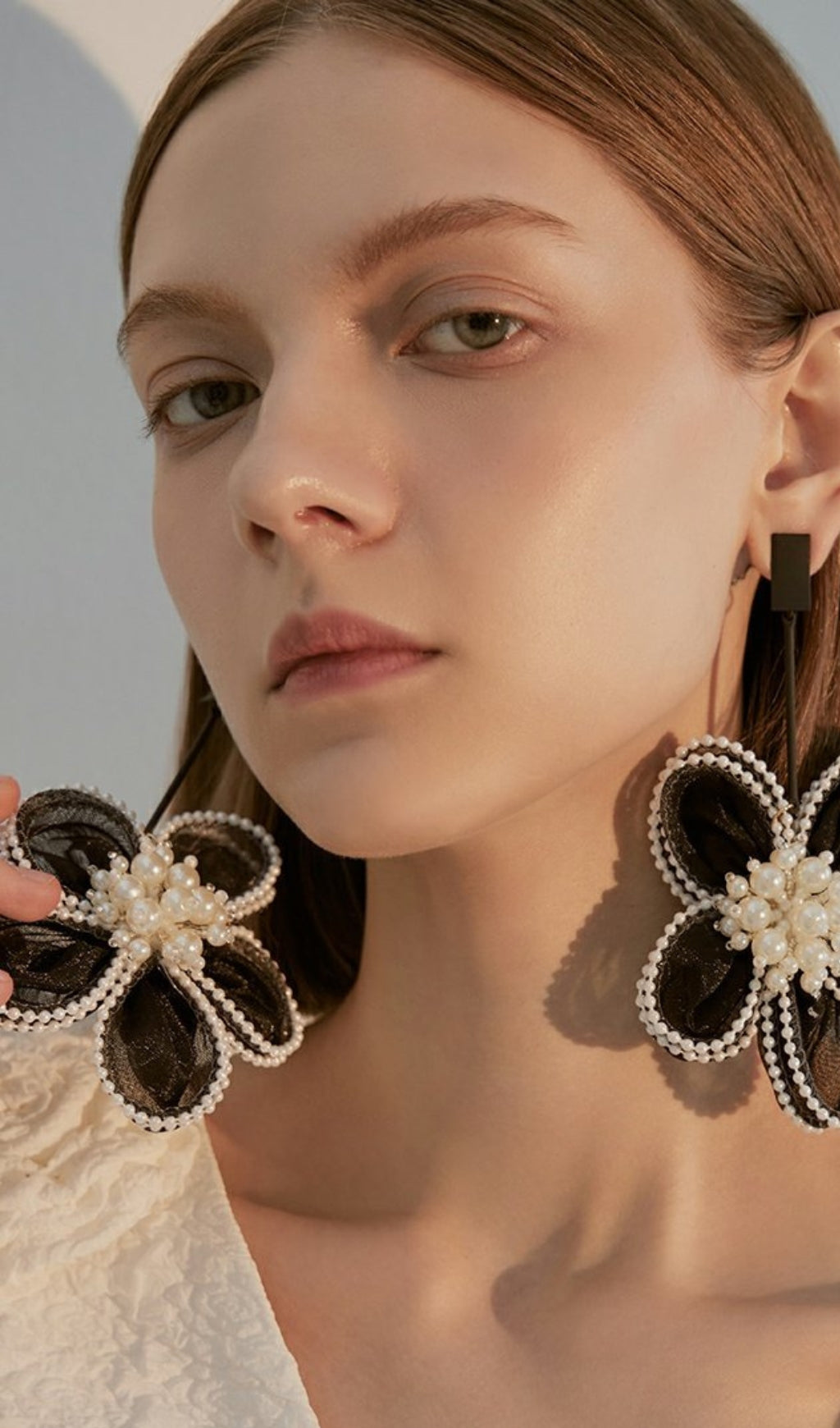 Fashionslee Women Aura Black Lace Flower Pearl Earrings