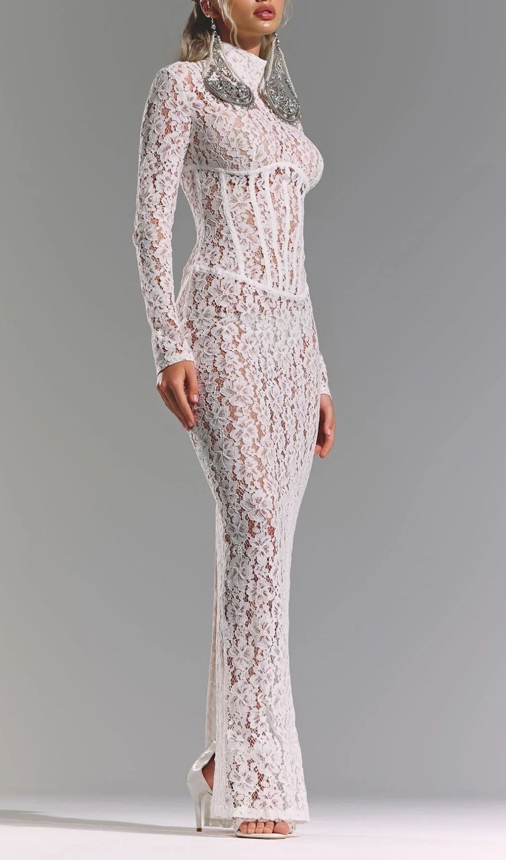 a99b3fbf1ebf6723acc8bab9d4a2af3a.jpg Fashionslee Women Isolde White Flower Lace Corset Maxi Dress