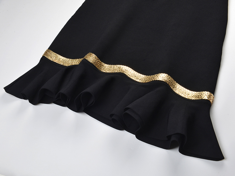 ab6094bf8e9f1344a1fb16f3994f8468.jpg Fashionslee Women Ophira Metal Chain Trim Knit Short Dress