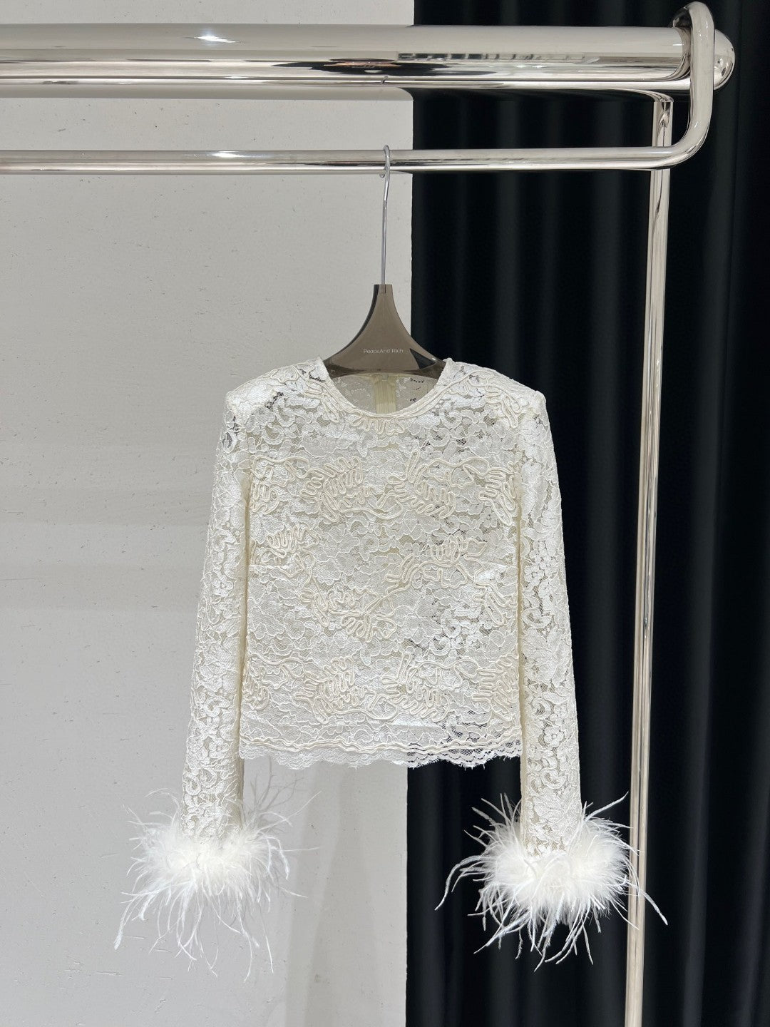ae8697a91706985940276d58364aa9b9.jpeg Fashionslee Women Akihito Cream Cord Lace Feather Top