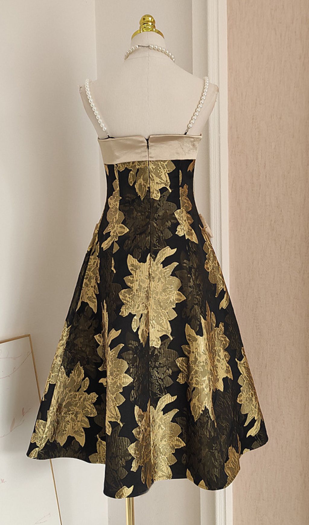 aeb20b79458a9a68497955298597e197.jpg Fashionslee Women Faylinn Flower Bow Pearl Midi Dress
