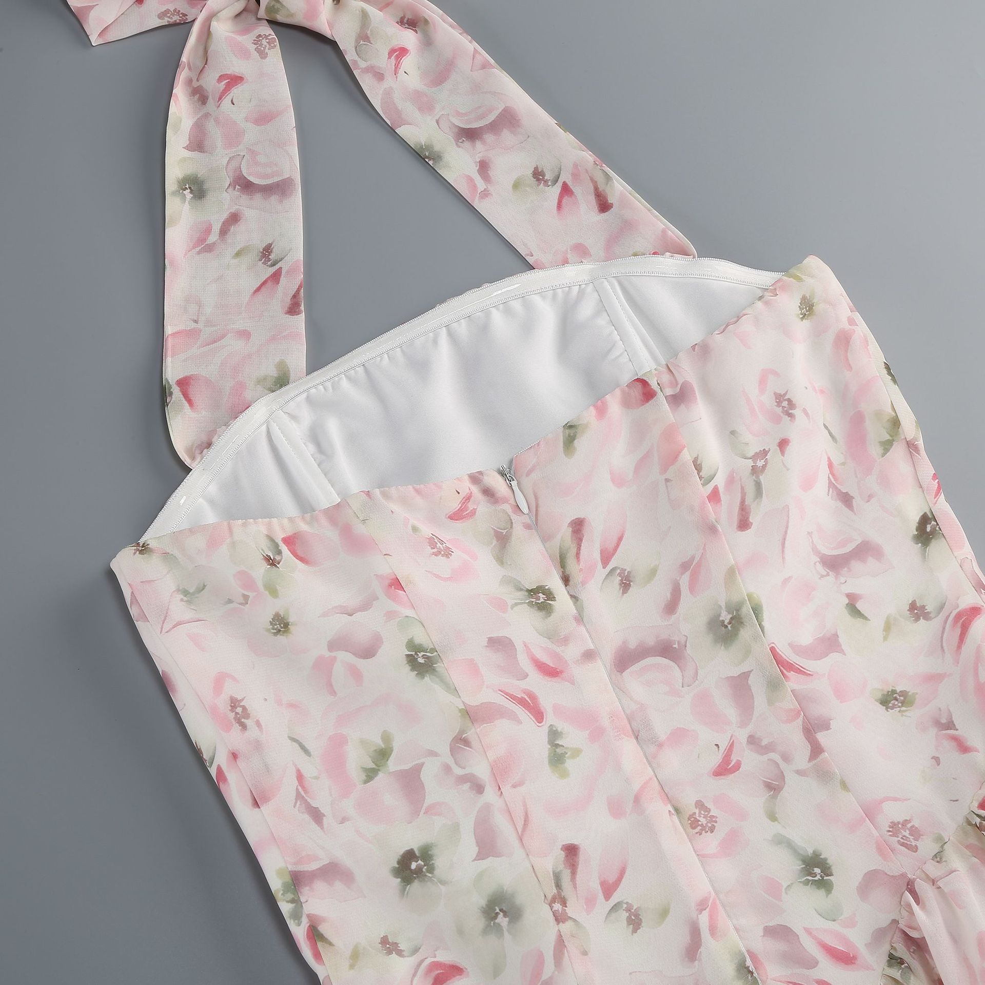 af74c4126e8167d34c720f1b5718d745.jpg Fashionslee Women Hervé Pink Halter Floral Mini Dress