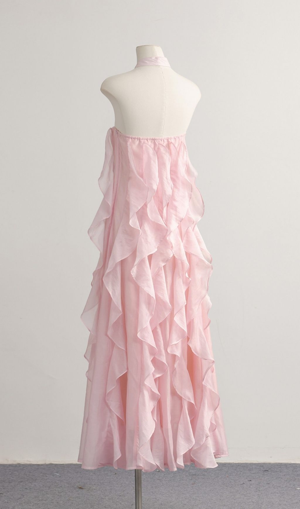 af9840d9c0867f735c935256ade11359.jpg Fashionslee Women Kora Pink Halter Ruffle Maxi Dress