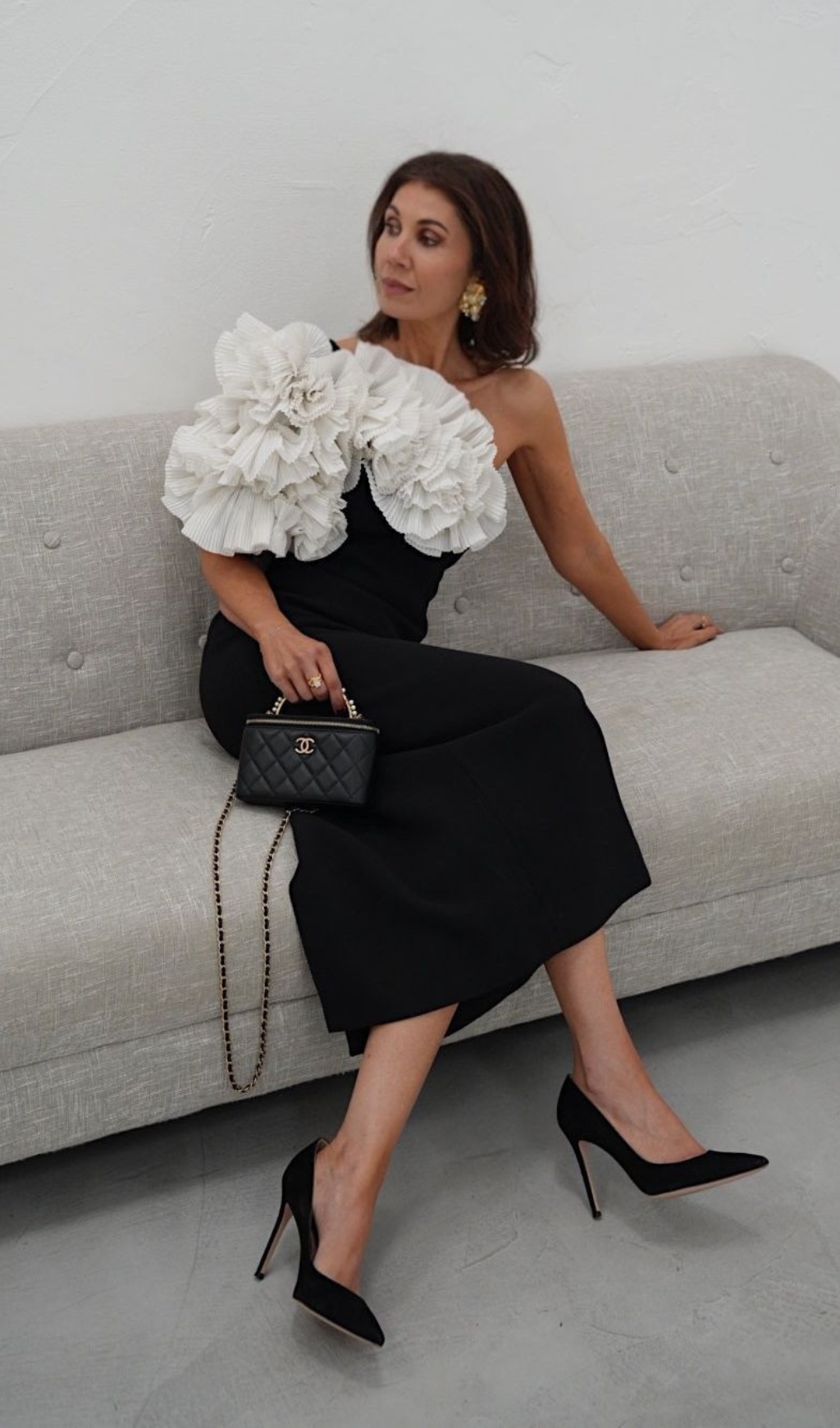 b3036aee3fbcf0a268eb0fd7c7cbfa16.jpg Fashionslee Women One Shoulder Ruffle Detail Maxi Dress Black White